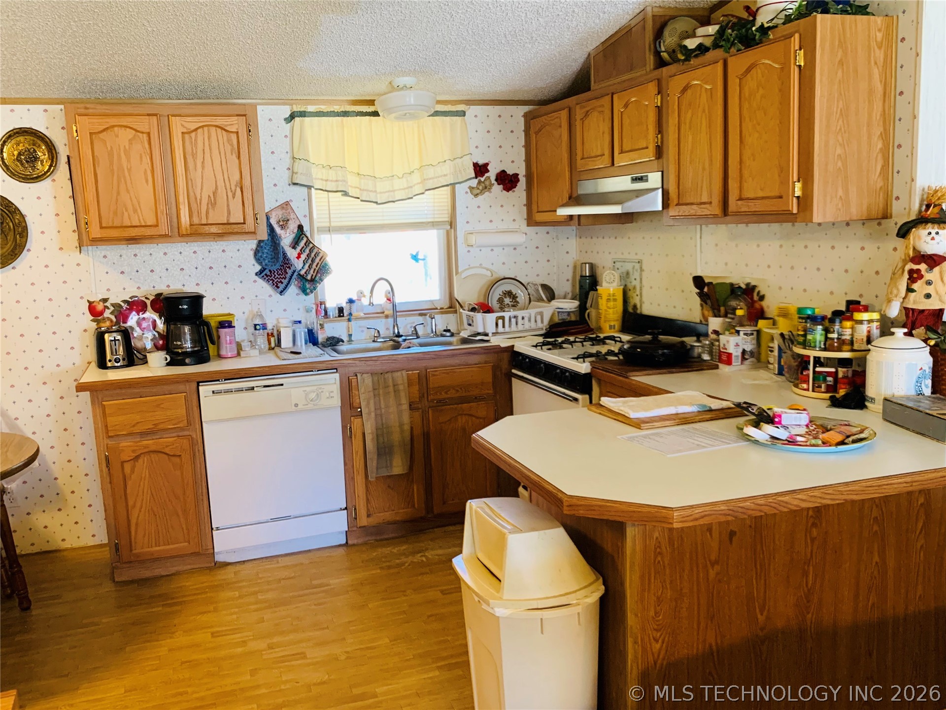 301 S Long Property Photo 18