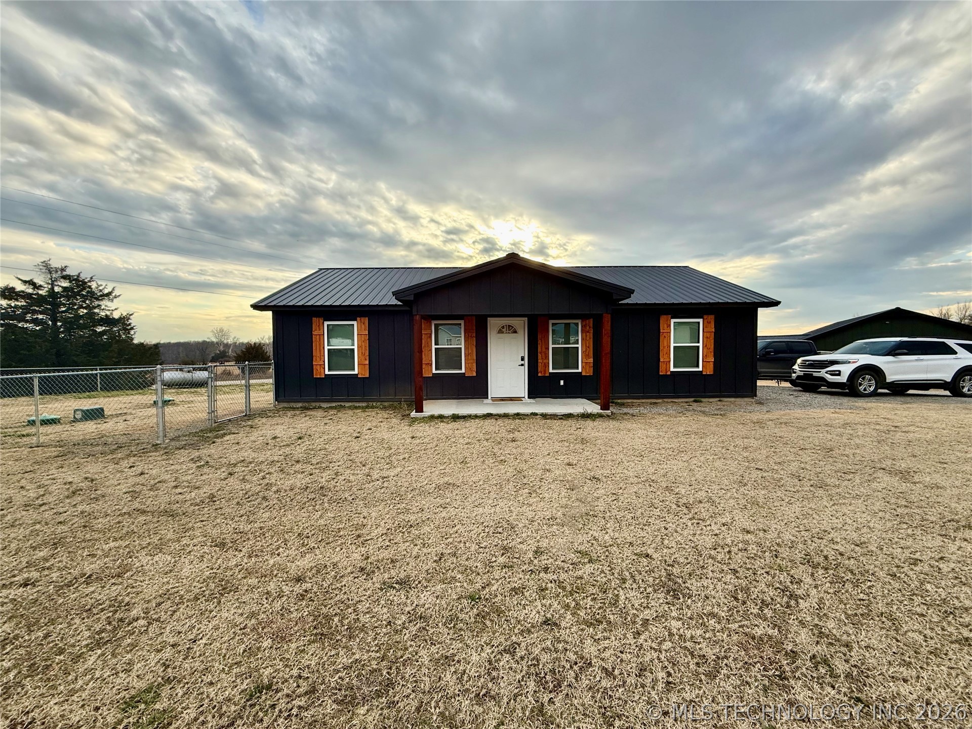 989 Sequoyah Drive Property Photo 1