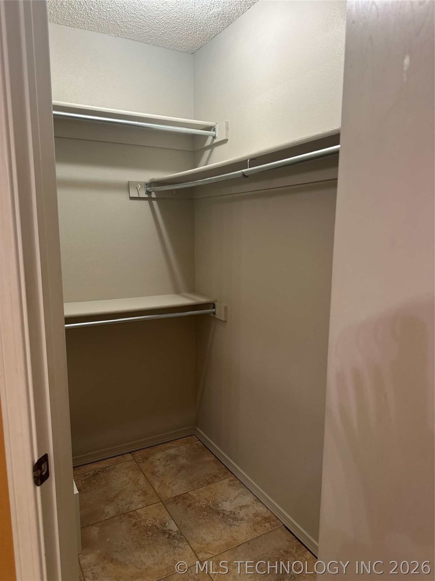 1505 S Cypress Avenue Property Photo 9