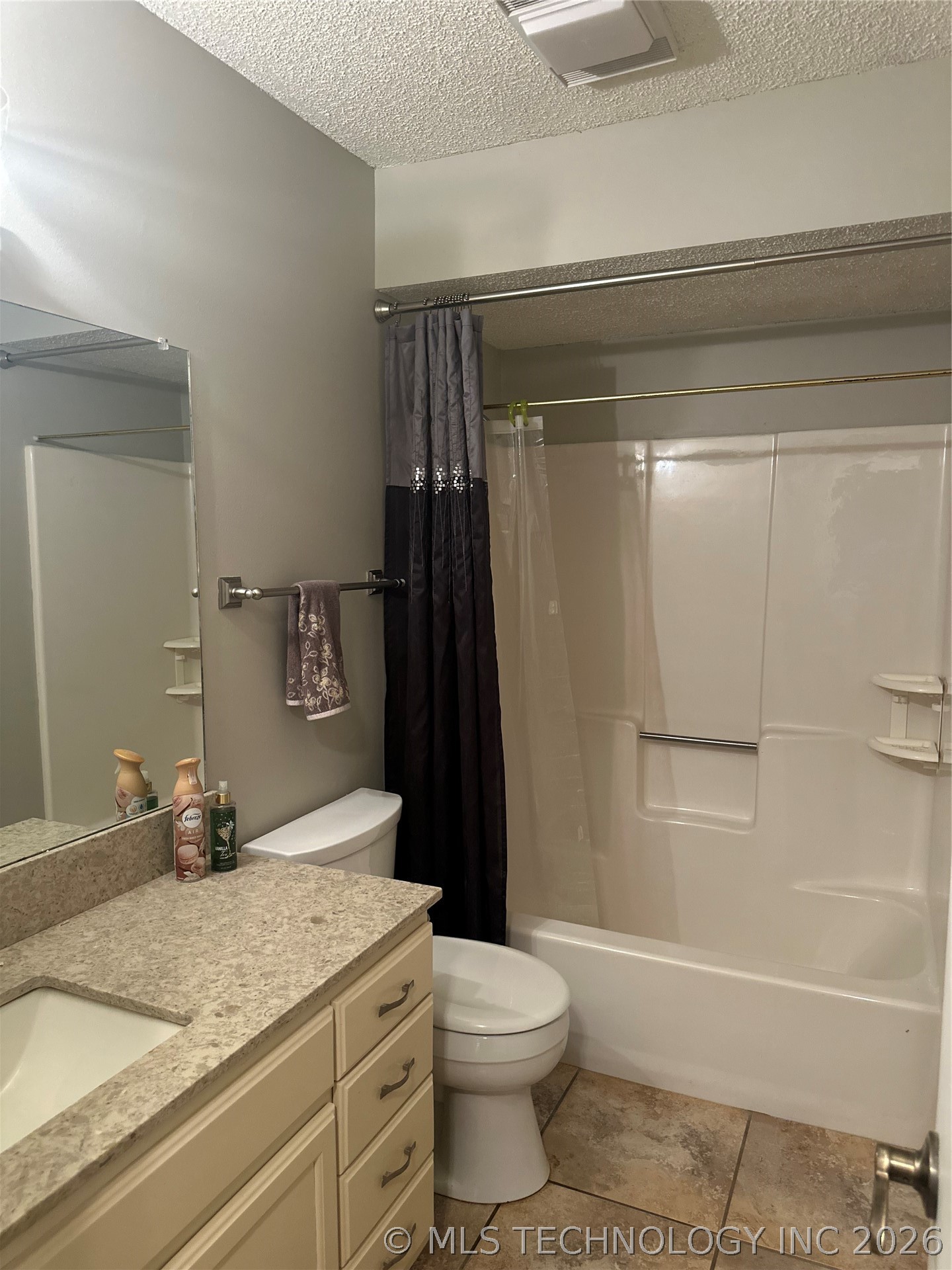 1505 S Cypress Avenue Property Photo 18