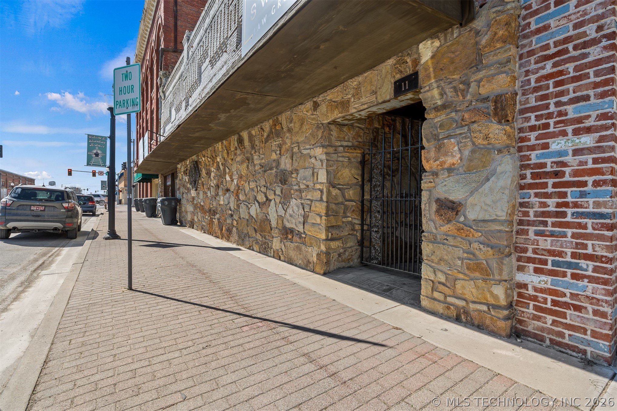 11 N Washington Street Property Photo 2