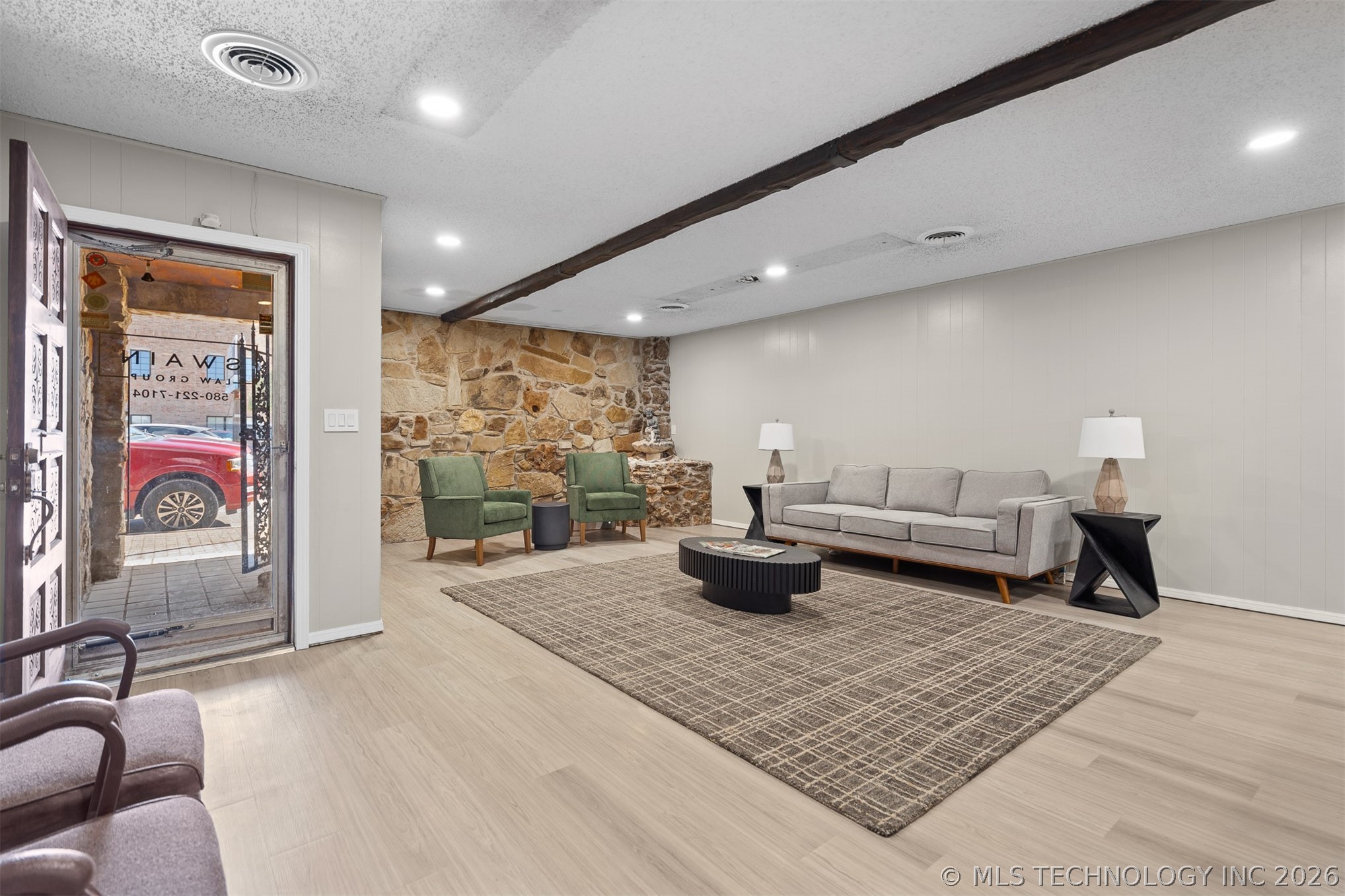 11 N Washington Street Property Photo 3