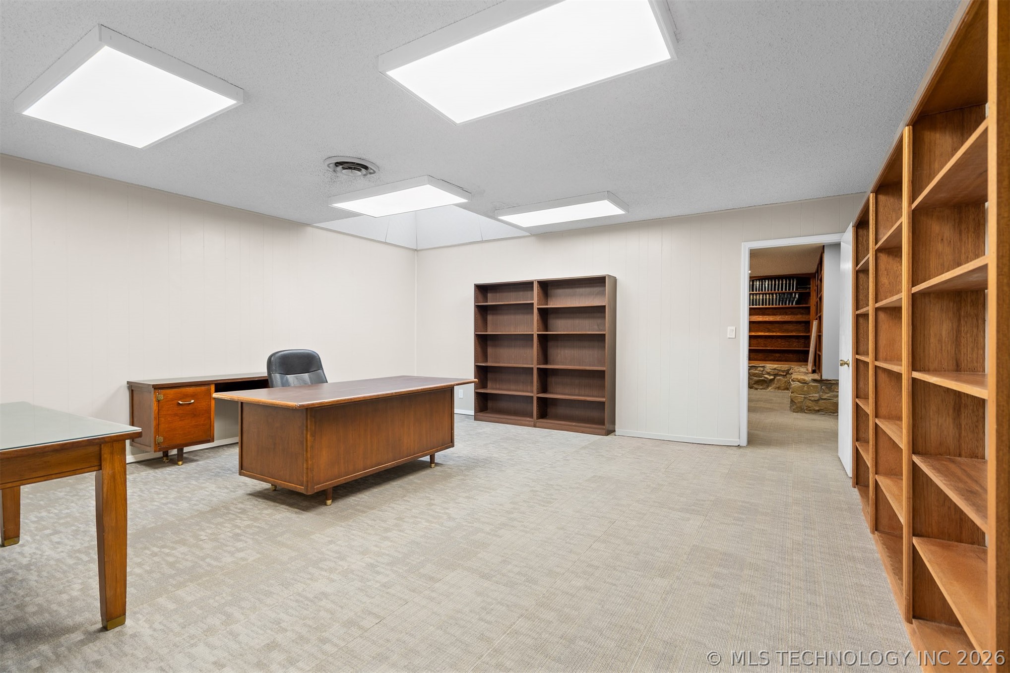11 N Washington Street Property Photo 8