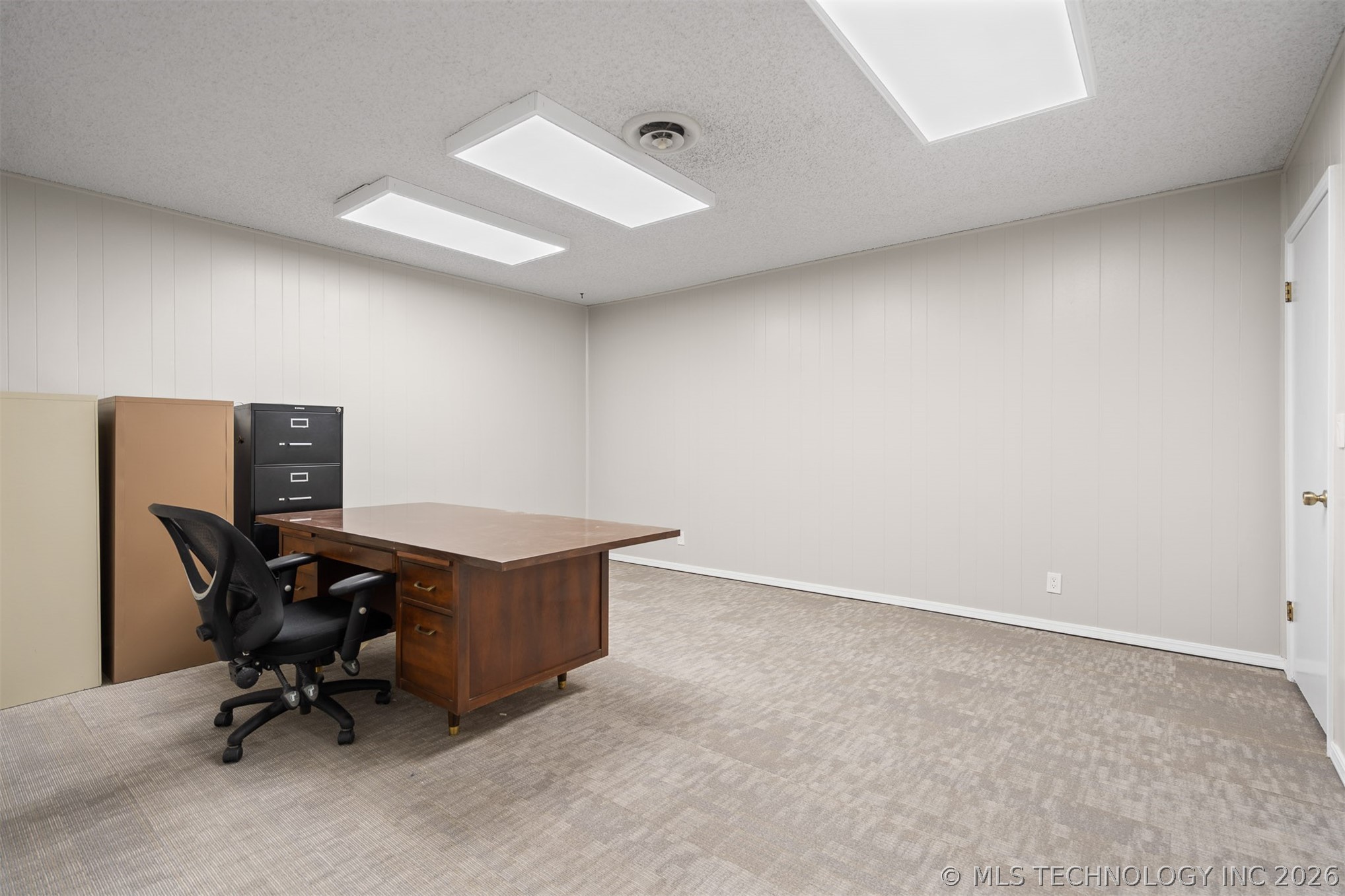 11 N Washington Street Property Photo 9