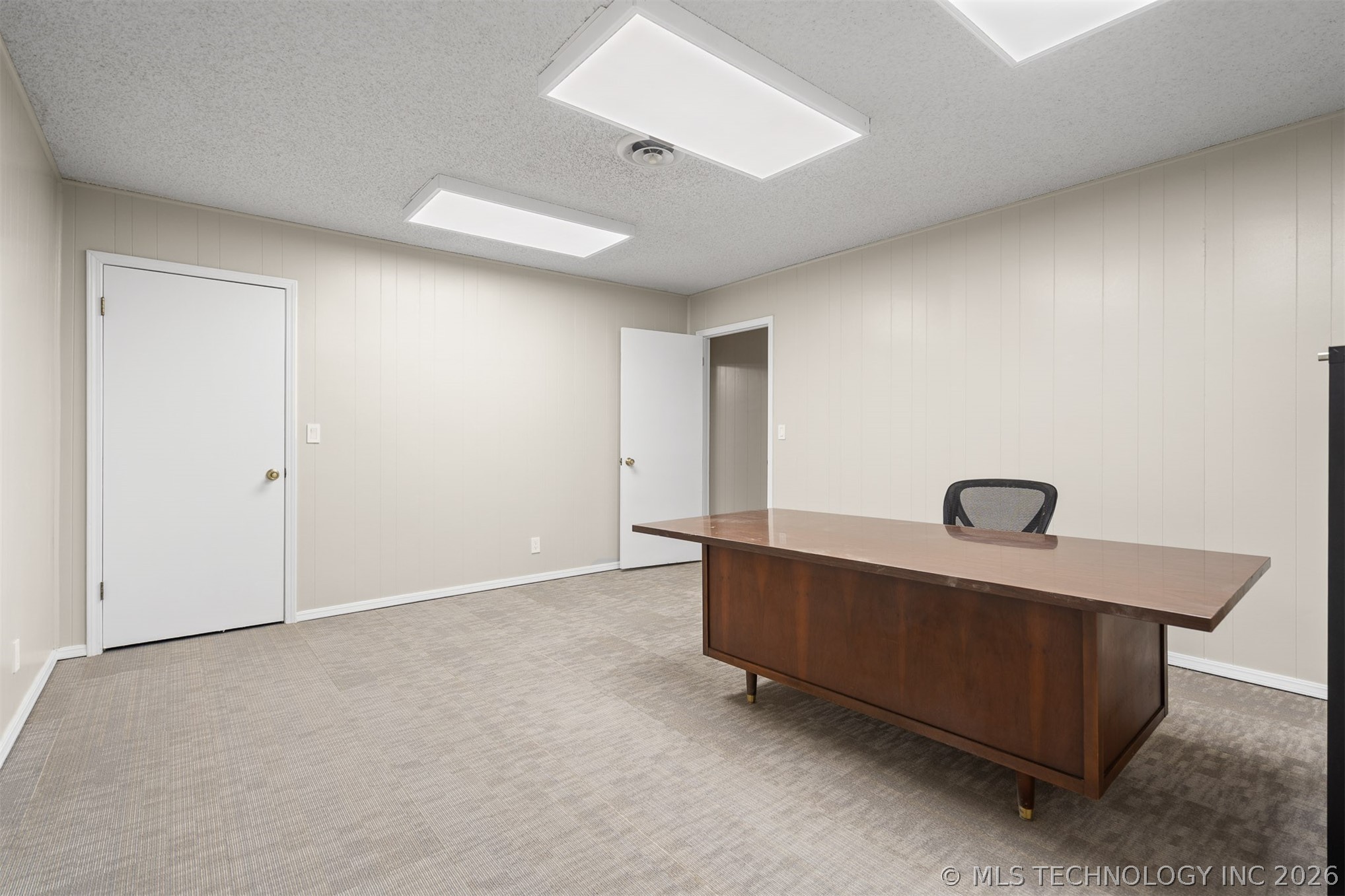 11 N Washington Street Property Photo 10