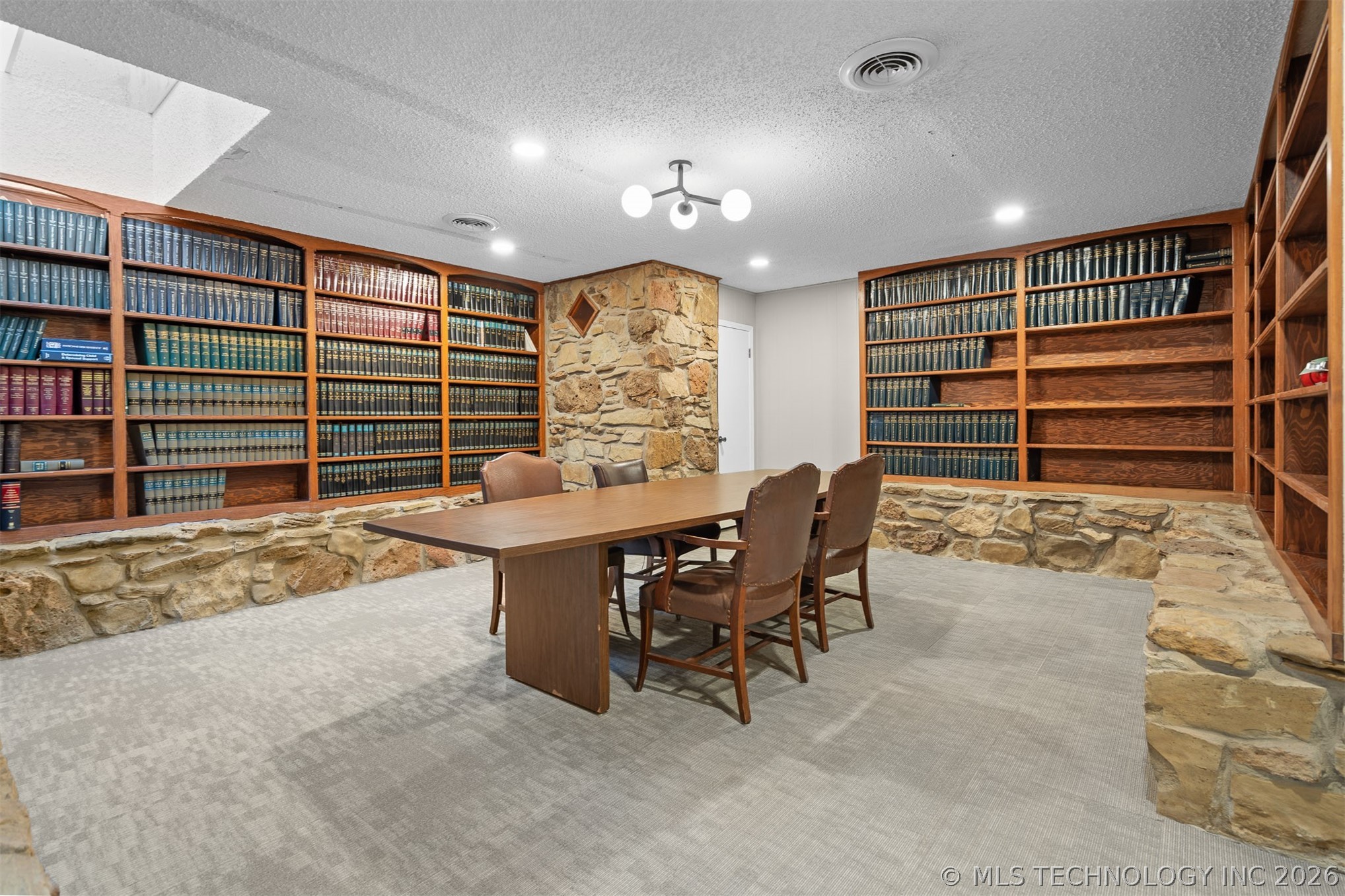 11 N Washington Street Property Photo 11