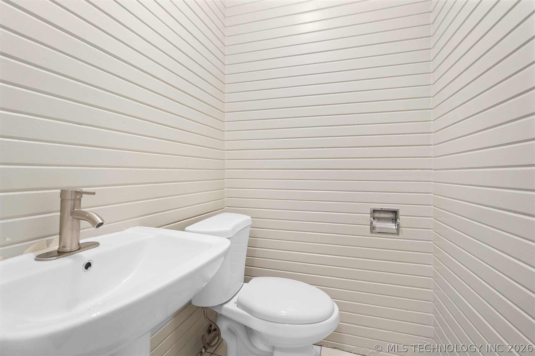 11 N Washington Street Property Photo 15