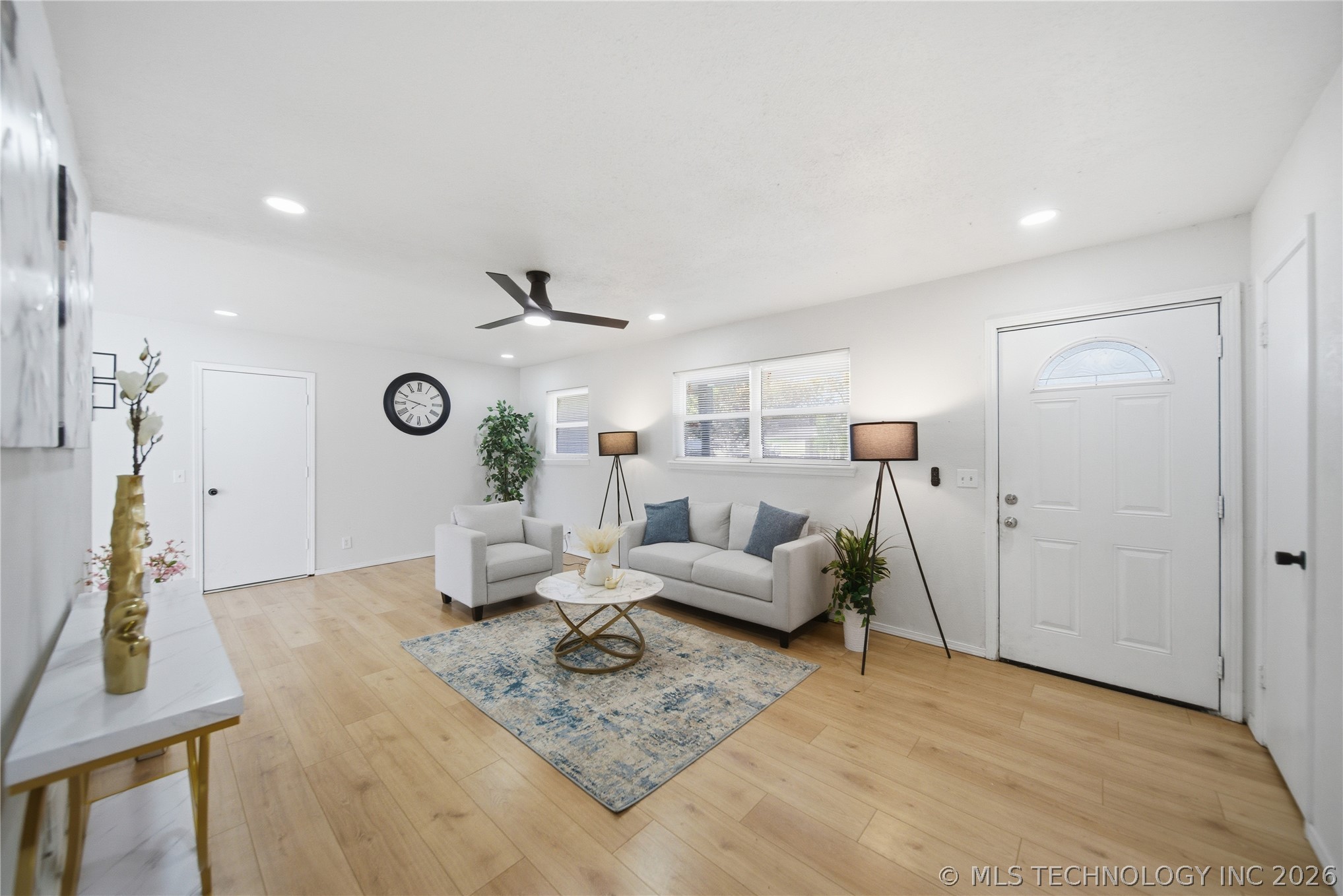 12520 E 25th Street Property Photo 5
