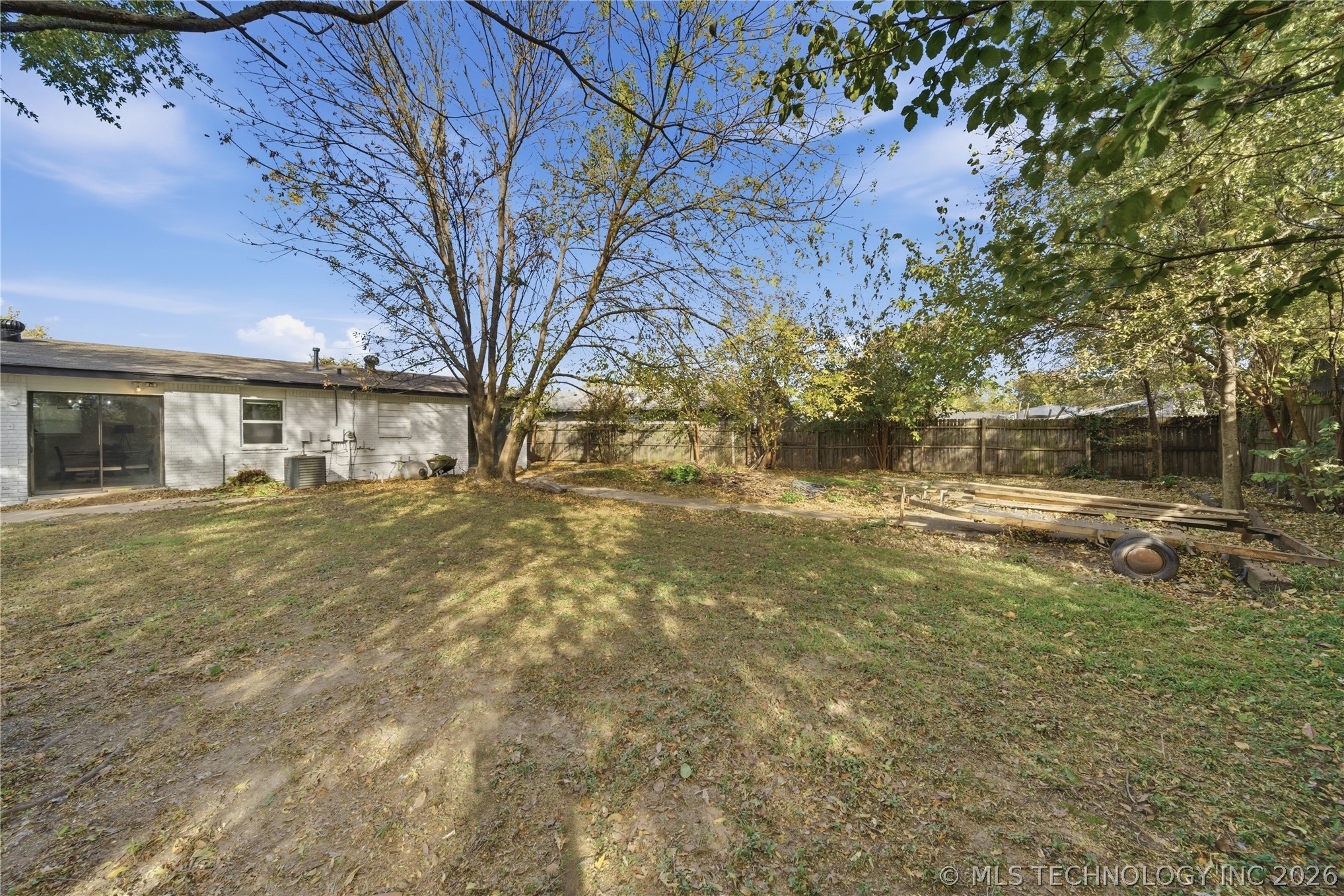12520 E 25th Street Property Photo 15