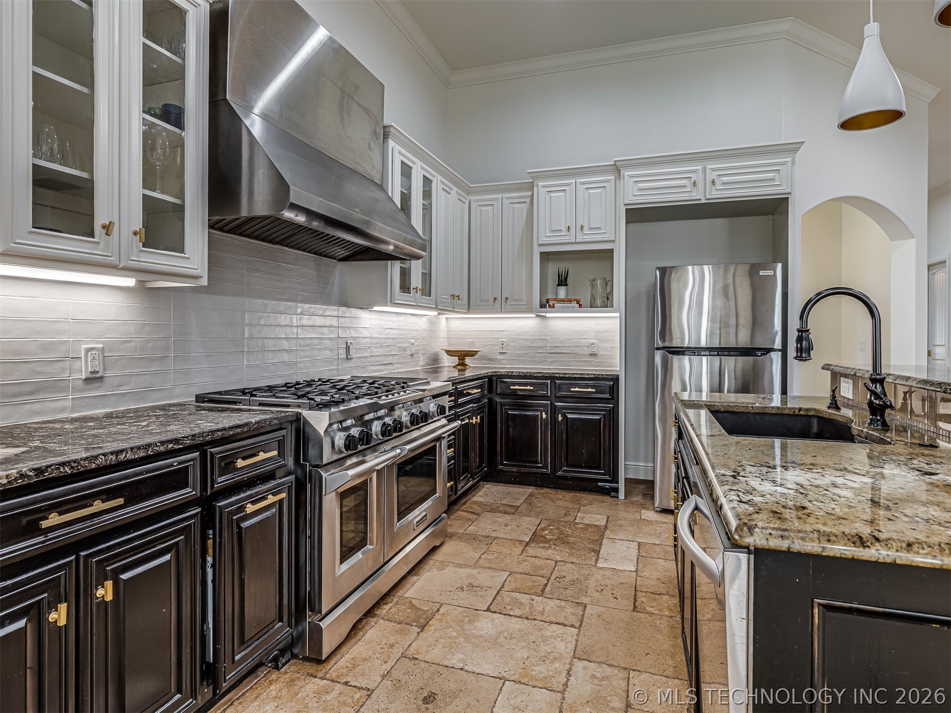 1714 E 35th Street Property Photo 17