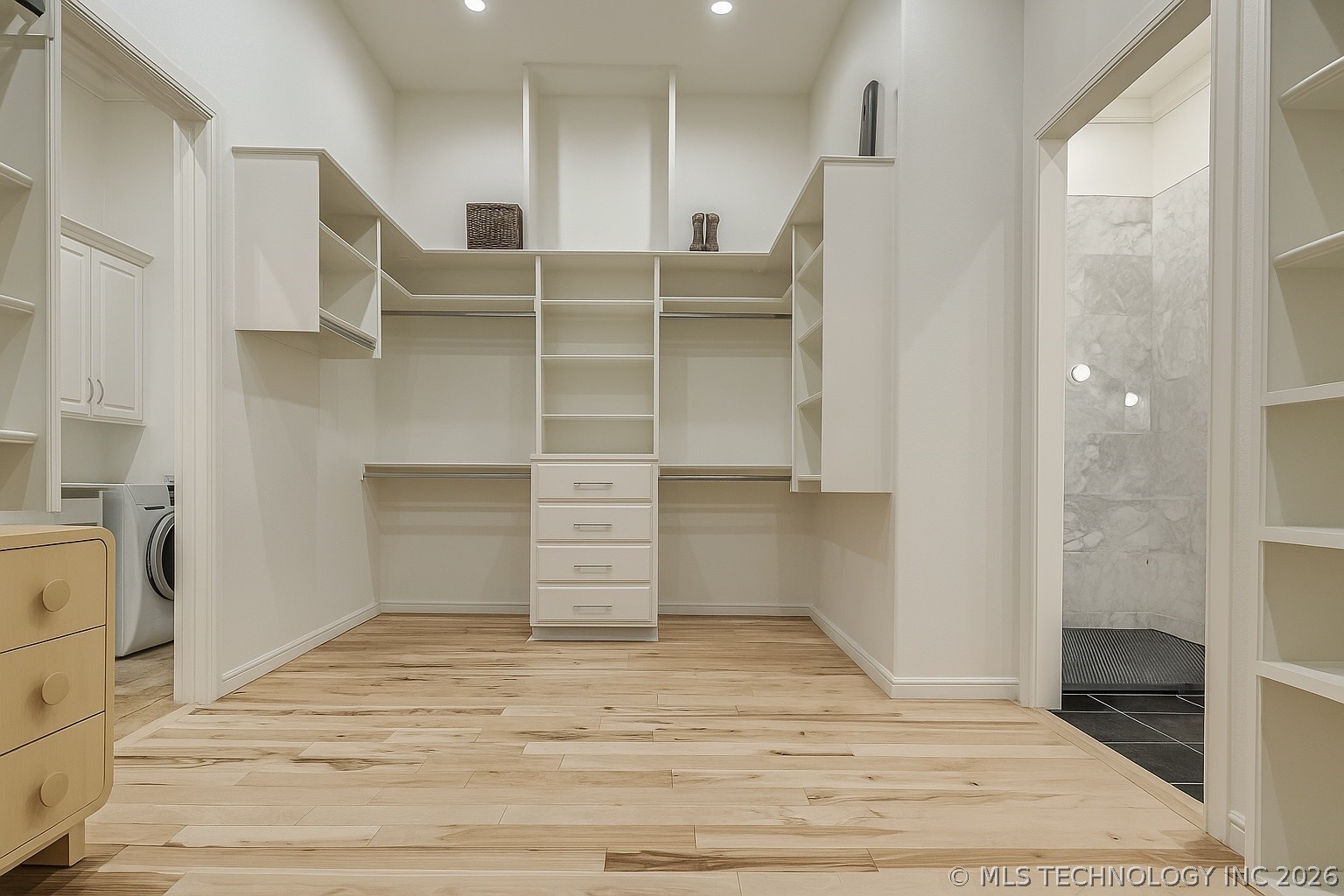 1714 E 35th Street Property Photo 34