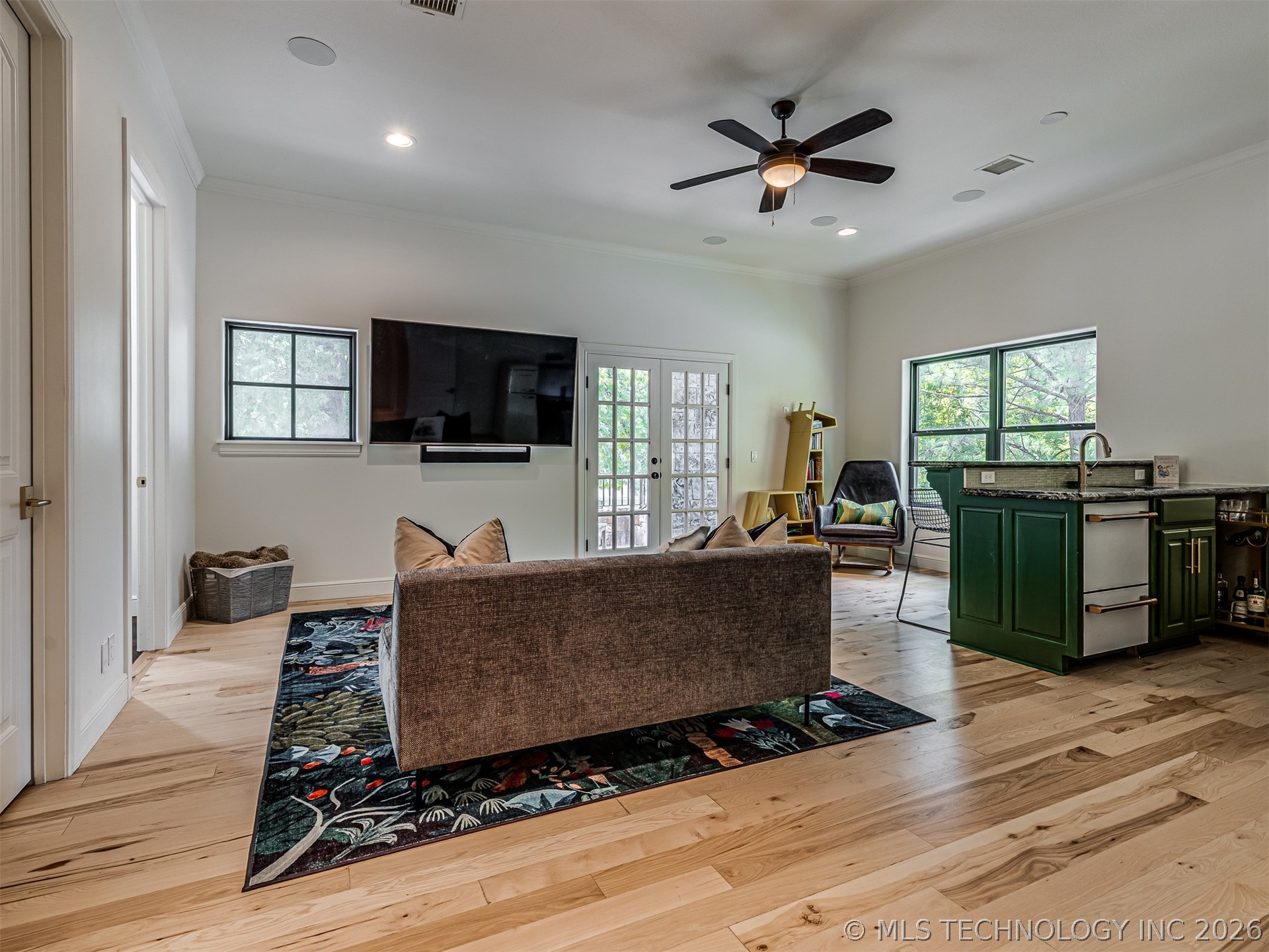 1714 E 35th Street Property Photo 41