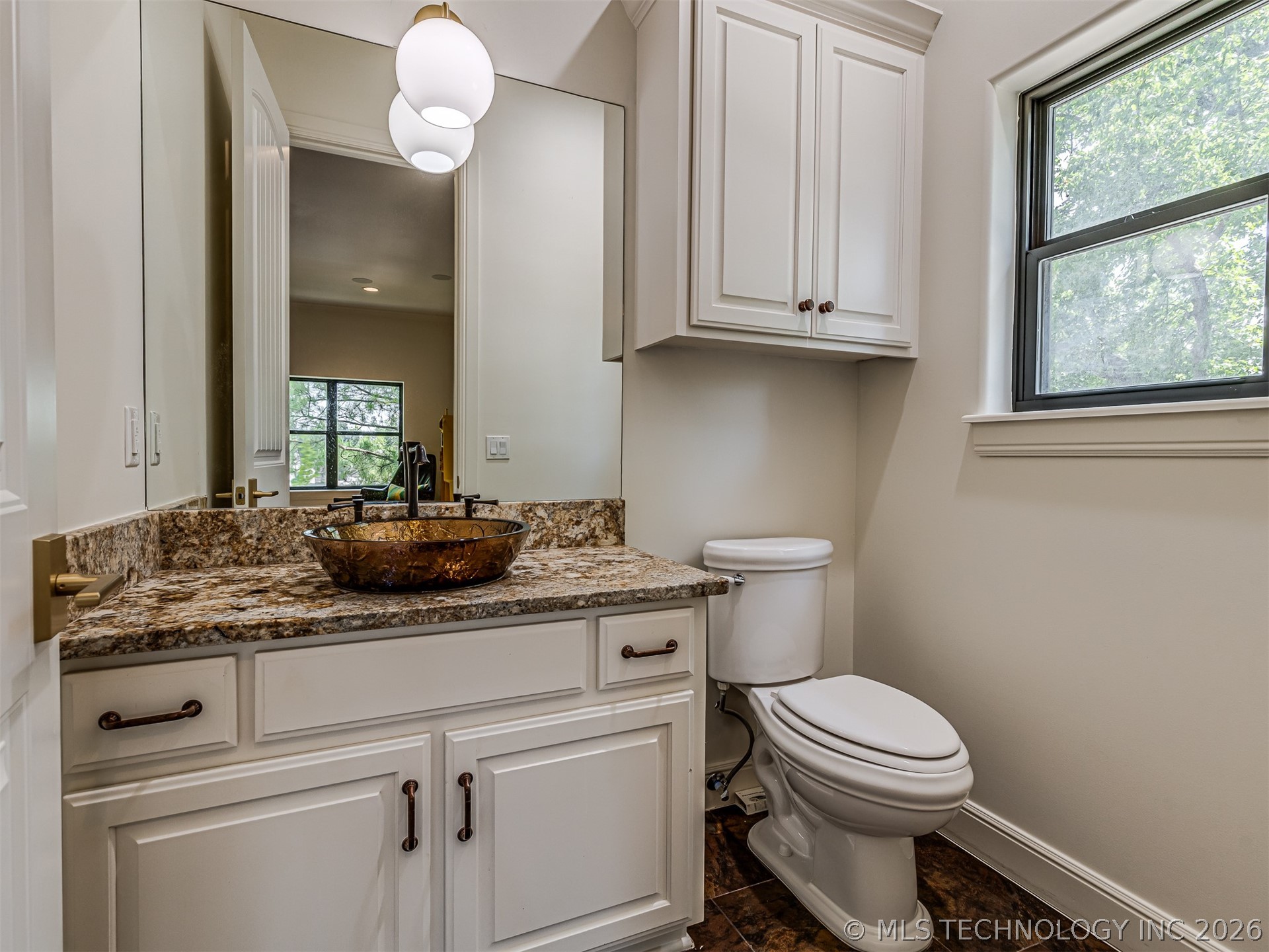 1714 E 35th Street Property Photo 44