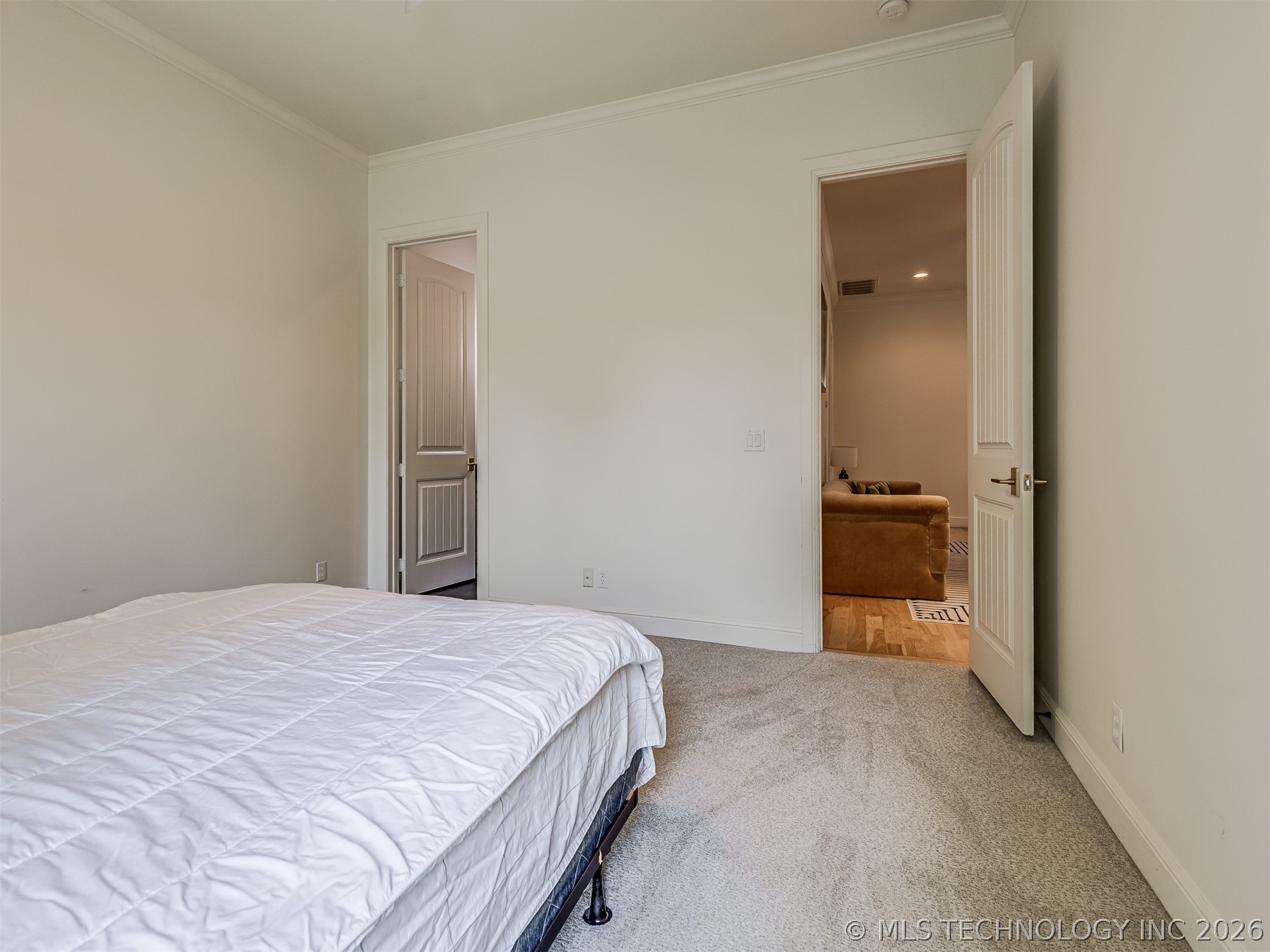 1714 E 35th Street Property Photo 52