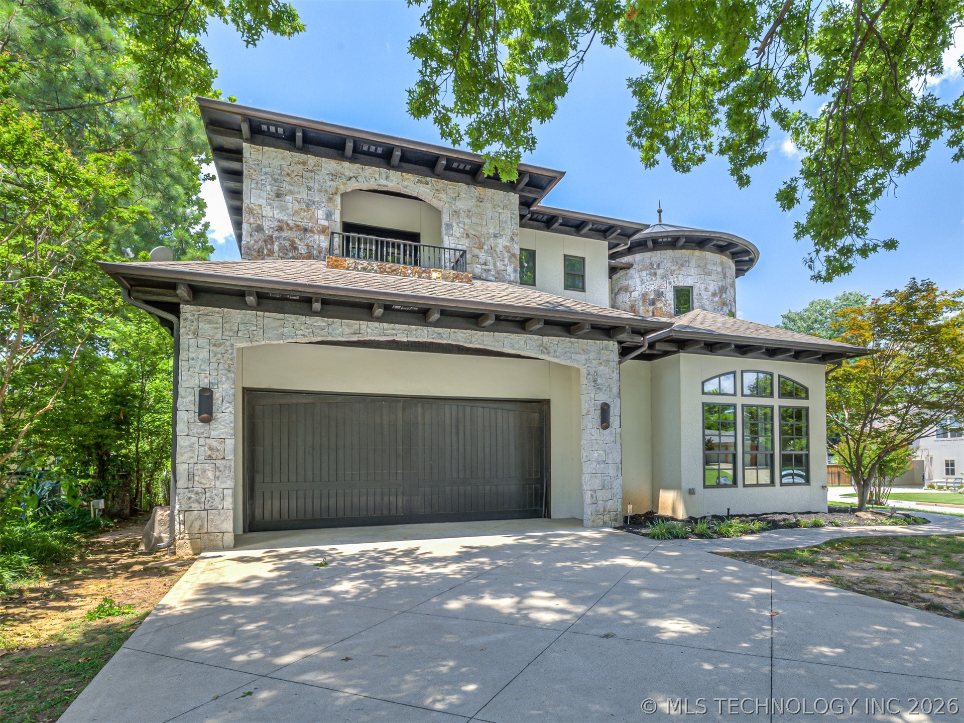1714 E 35th Street Property Photo 63