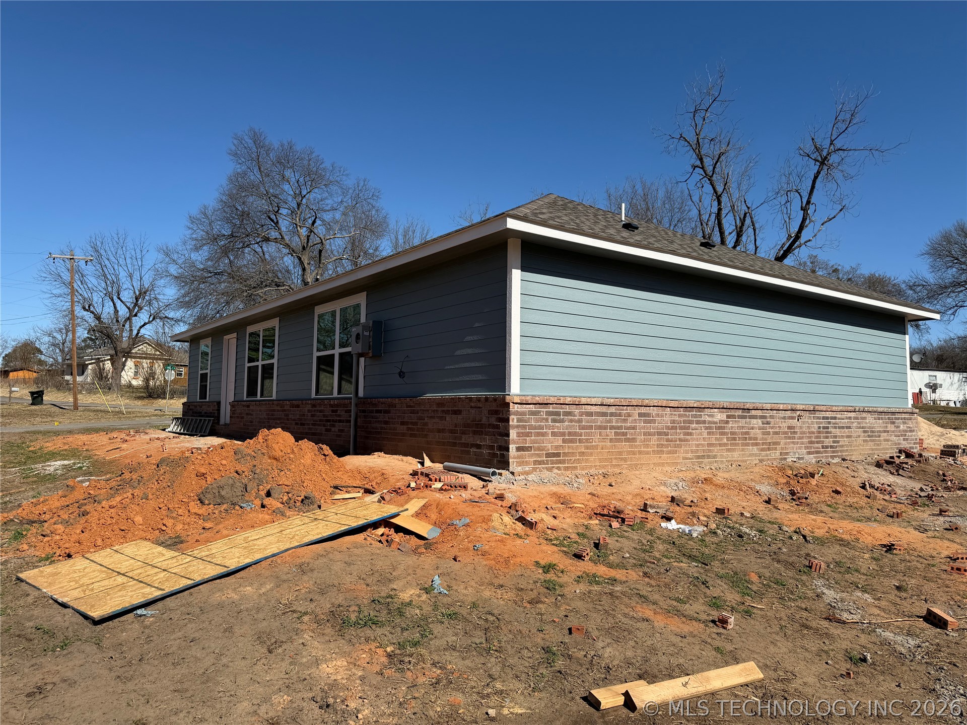 507 Jefferson Davis Boulevard Property Photo 2