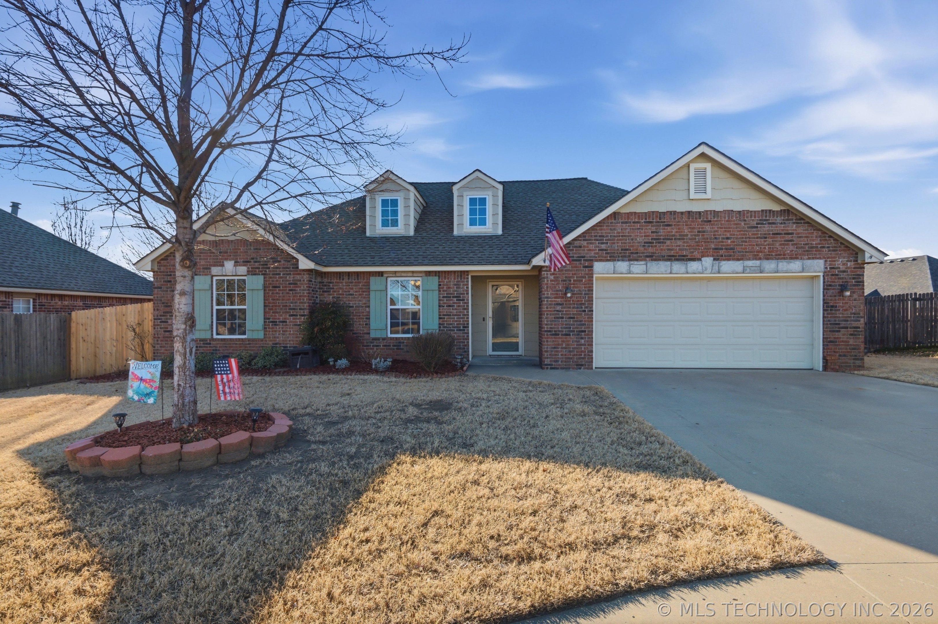 2108 S Javine Court Property Photo 1