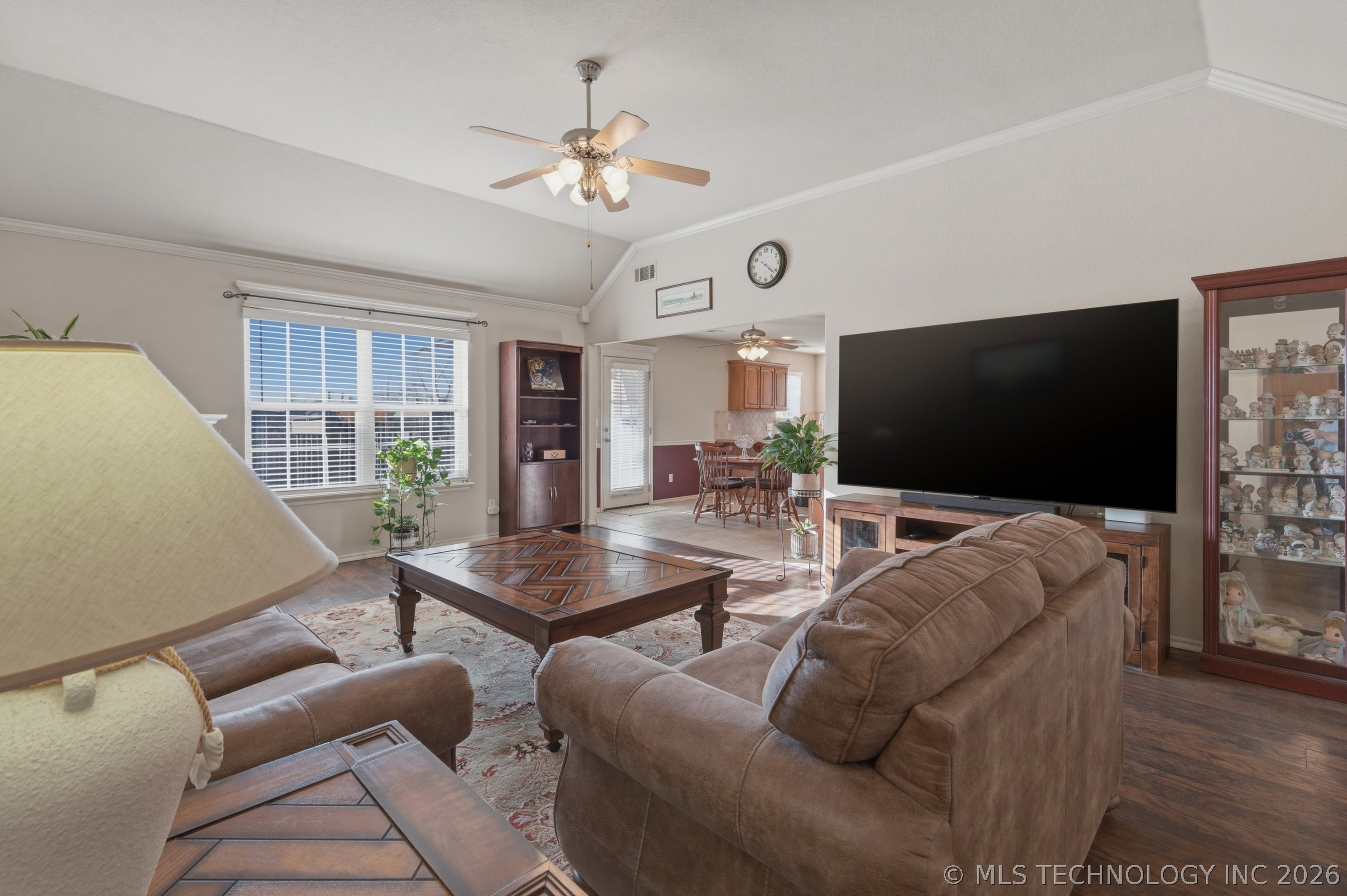 2108 S Javine Court Property Photo 8