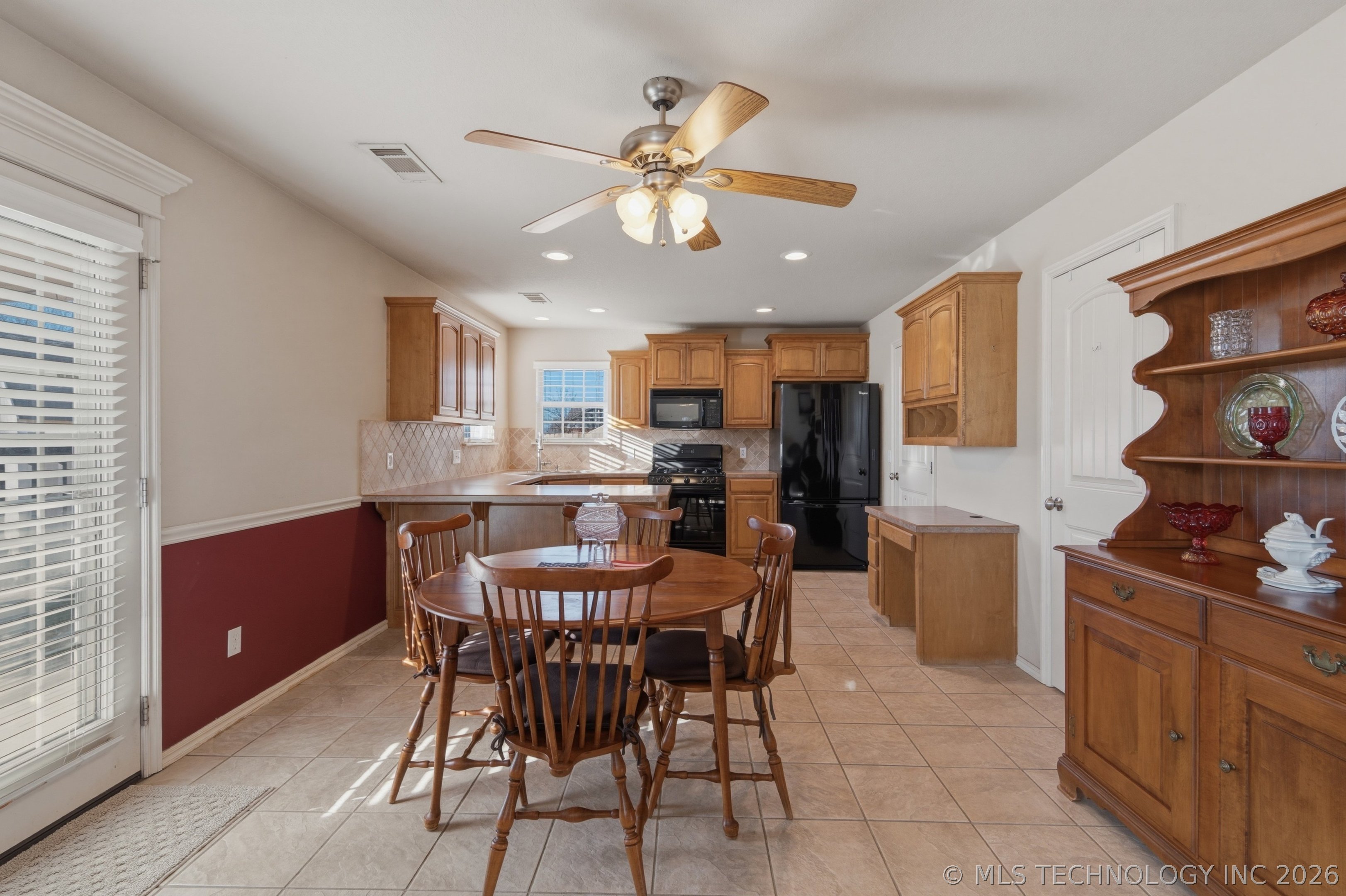 2108 S Javine Court Property Photo 9