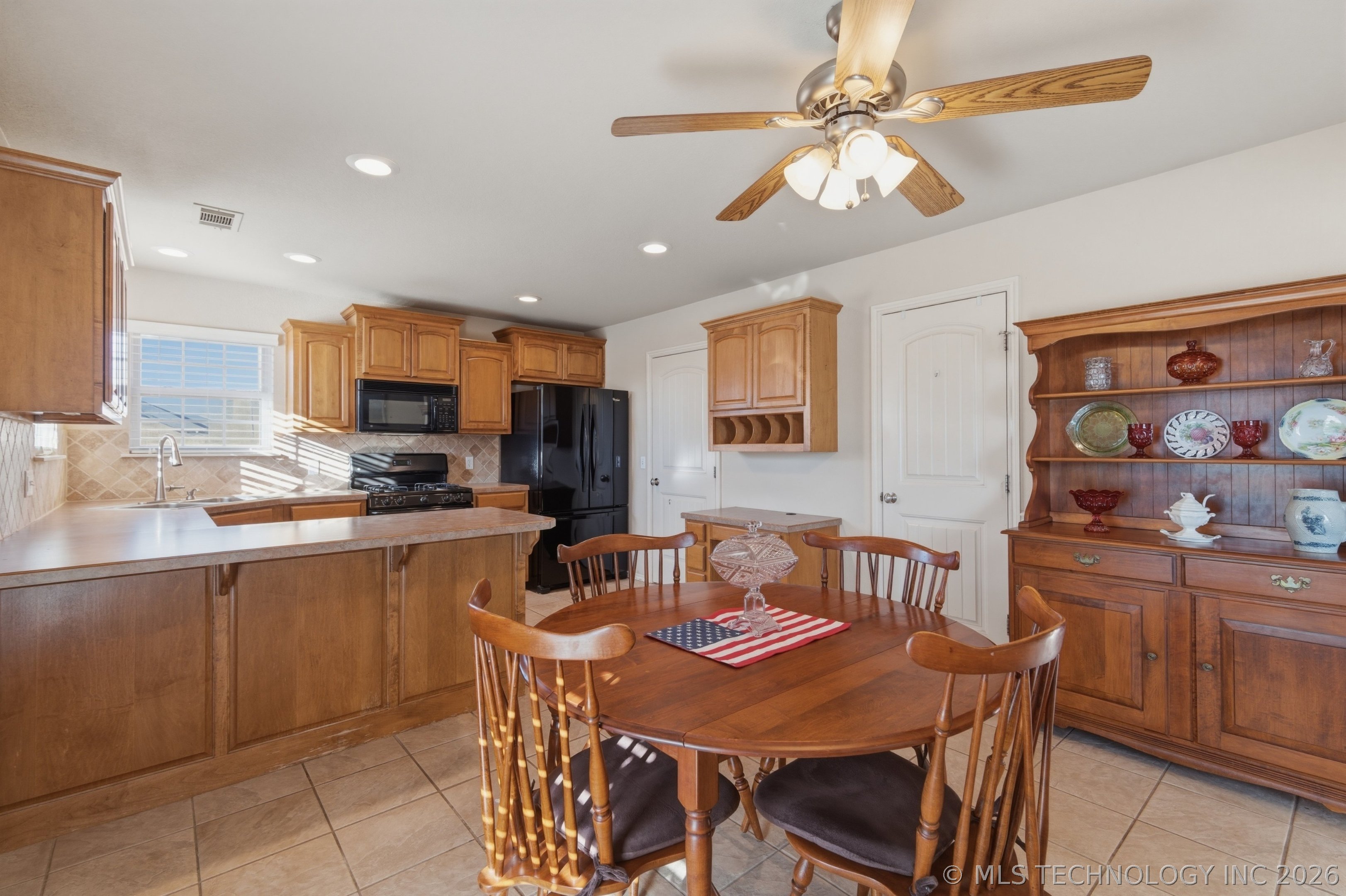 2108 S Javine Court Property Photo 10