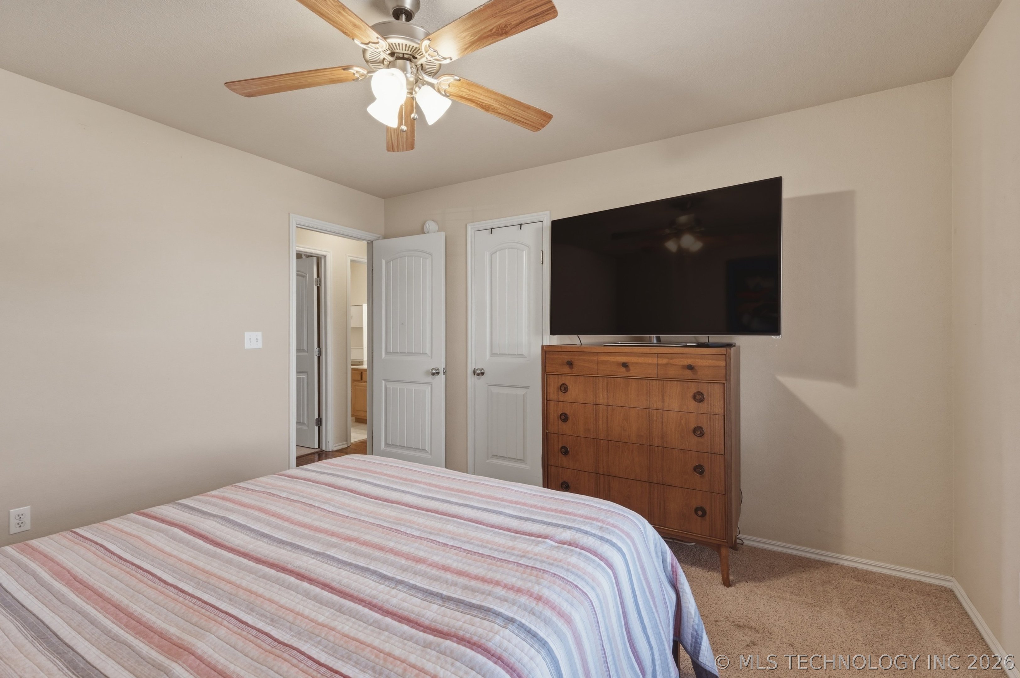2108 S Javine Court Property Photo 19