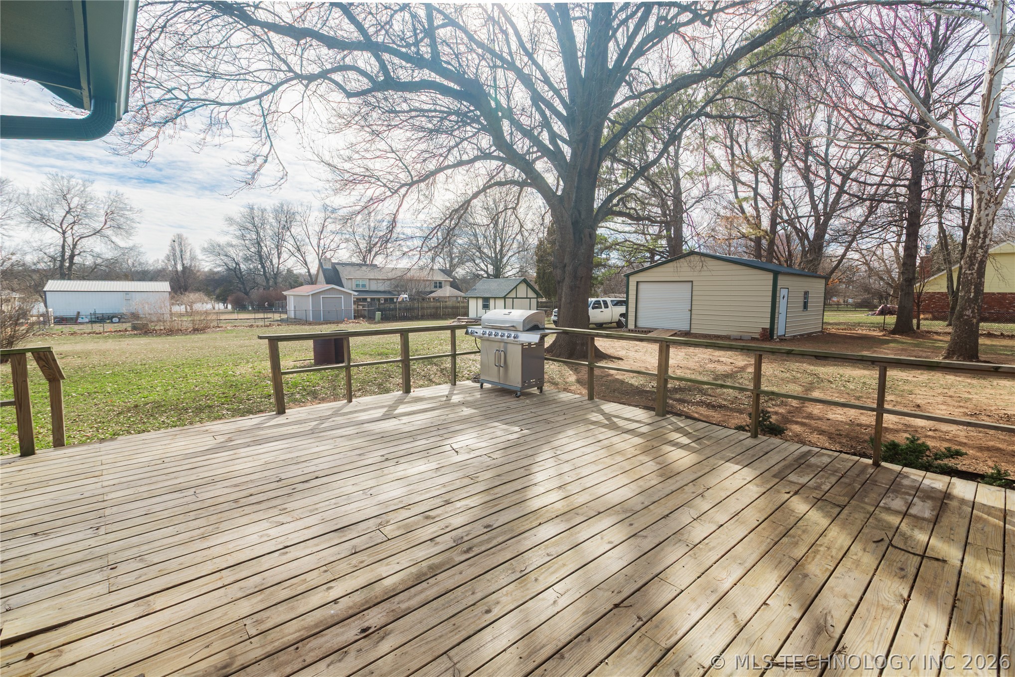 17916 E 96th Street North Property Photo 41
