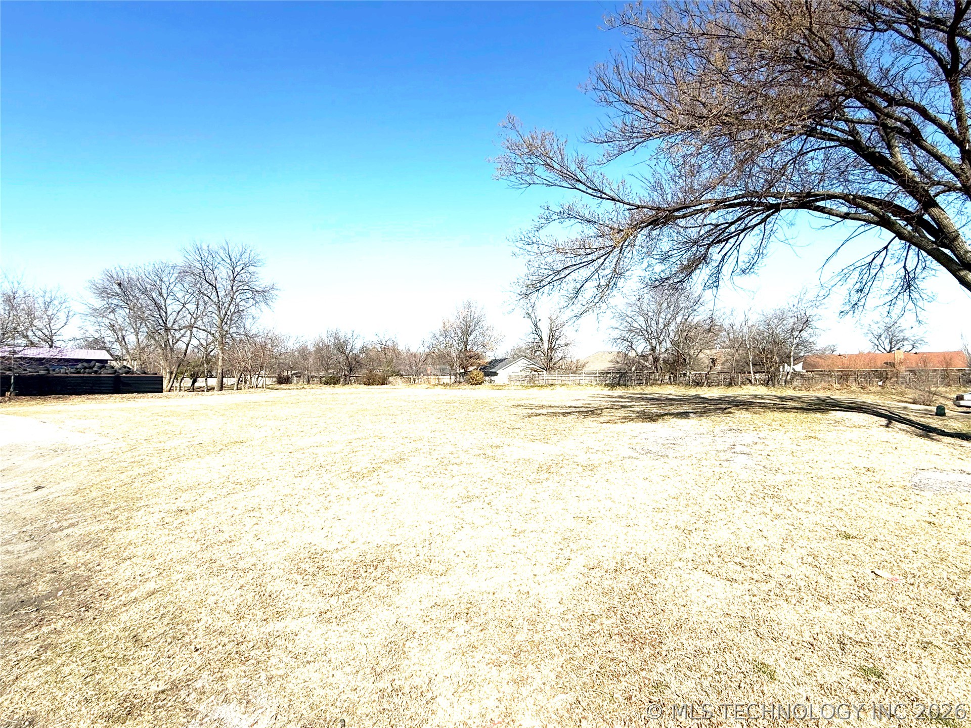 9751 E 31st Street Property Photo 3