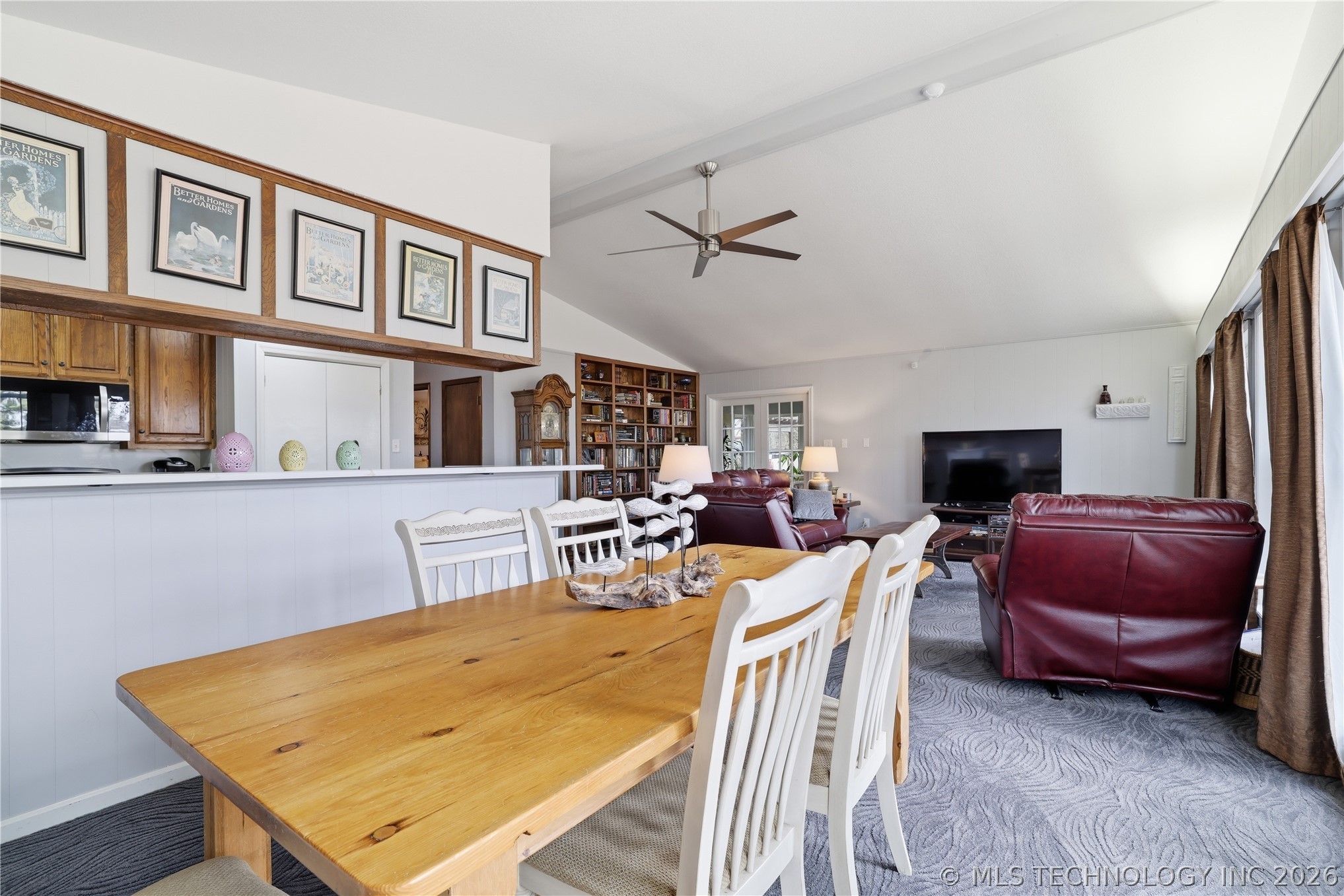 2417 N Country Club Property Photo 12