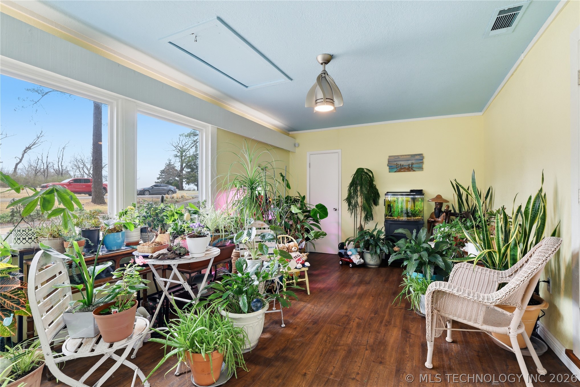 2417 N Country Club Property Photo 14
