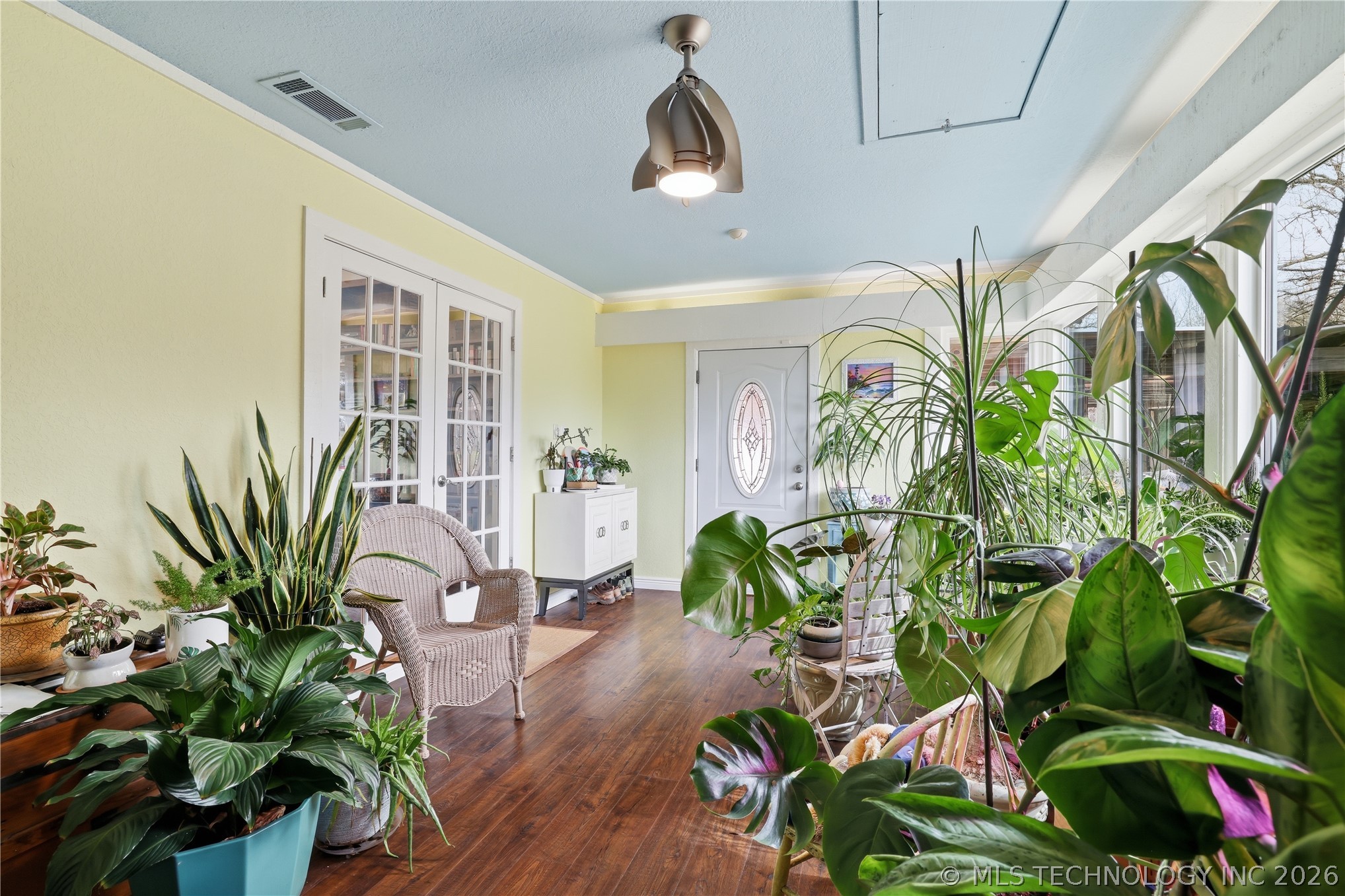2417 N Country Club Property Photo 15
