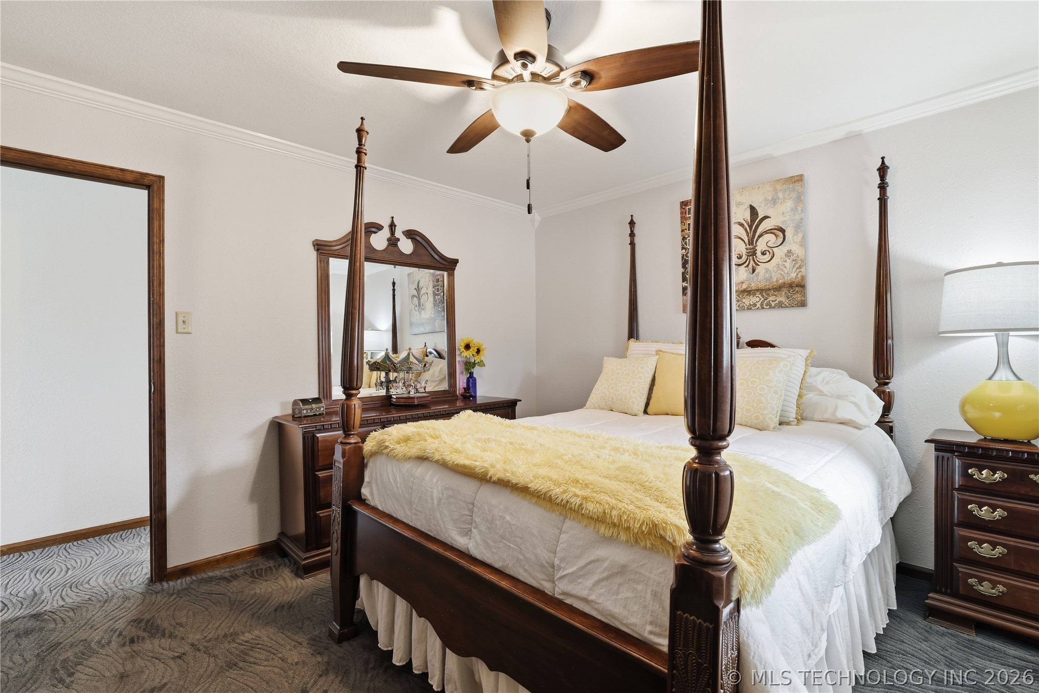 2417 N Country Club Property Photo 22
