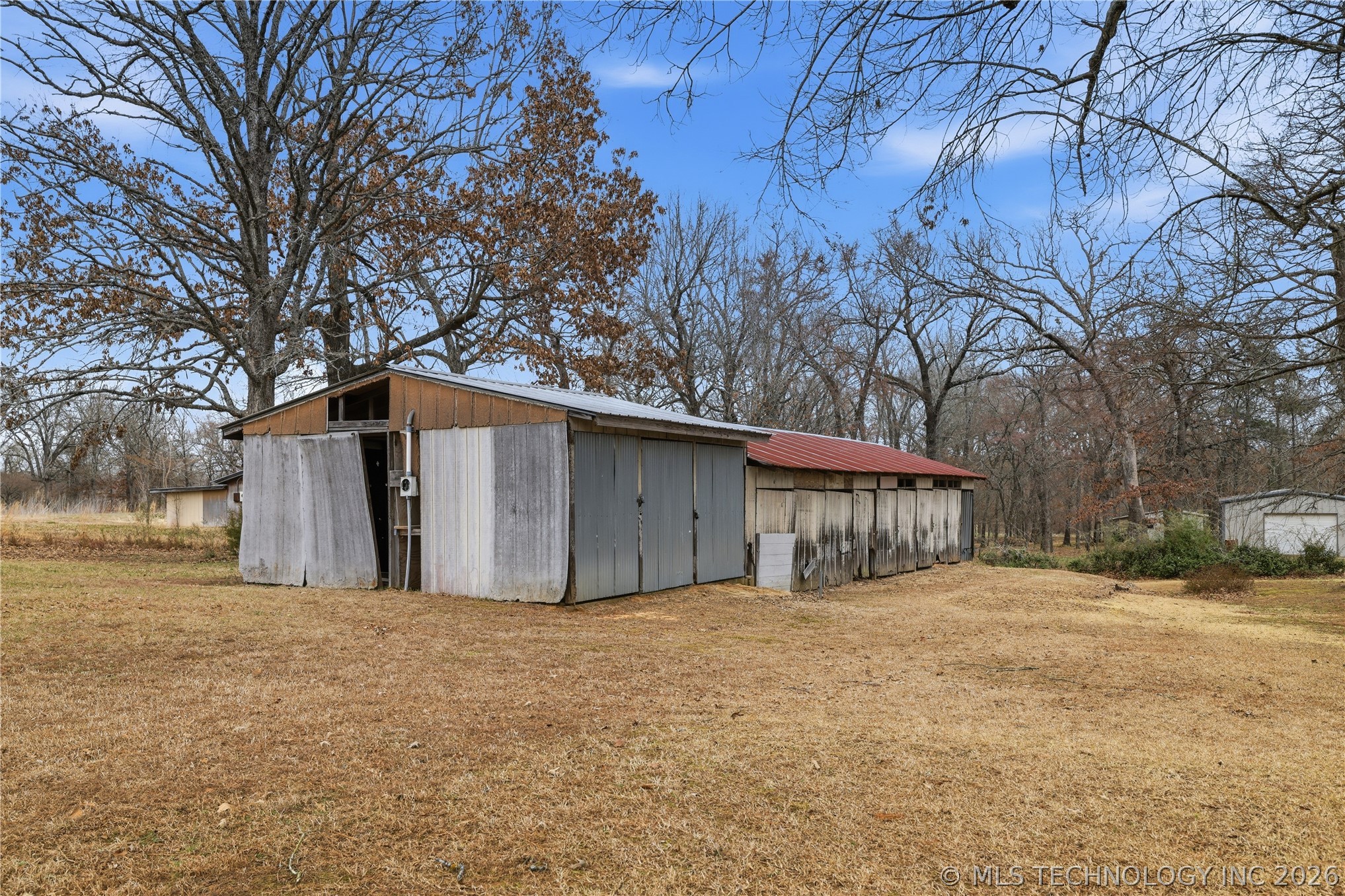 2417 N Country Club Property Photo 30