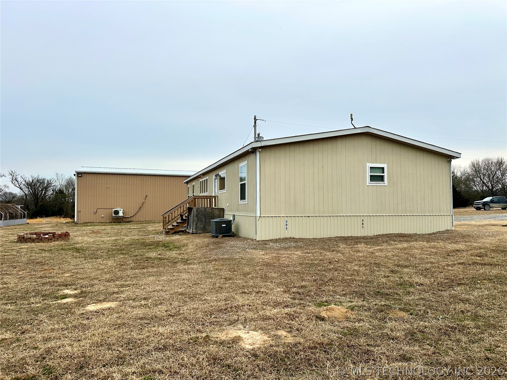 38356 County Road 1745 Property Photo 7
