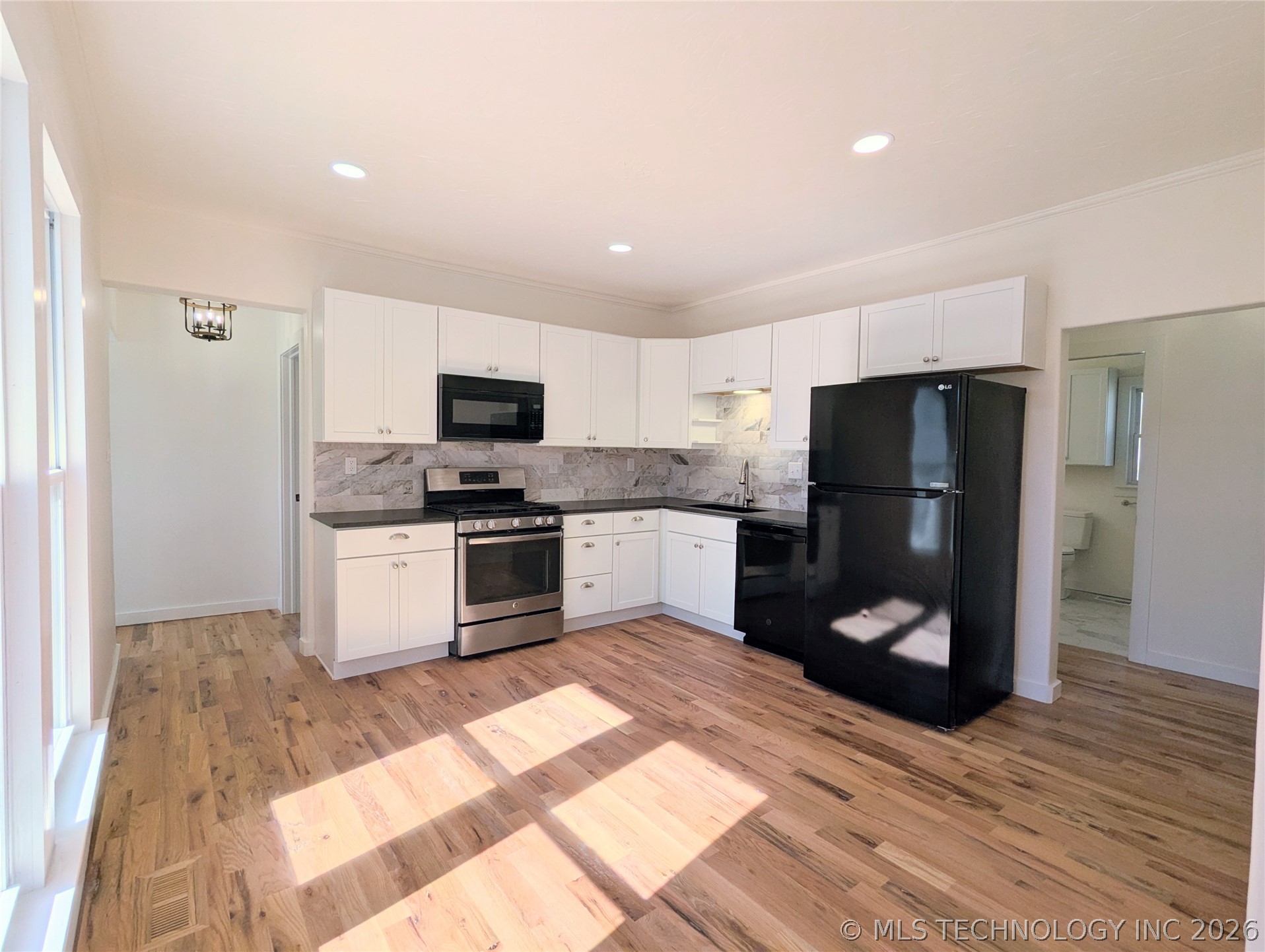 618 S Walnut Street Property Photo 5