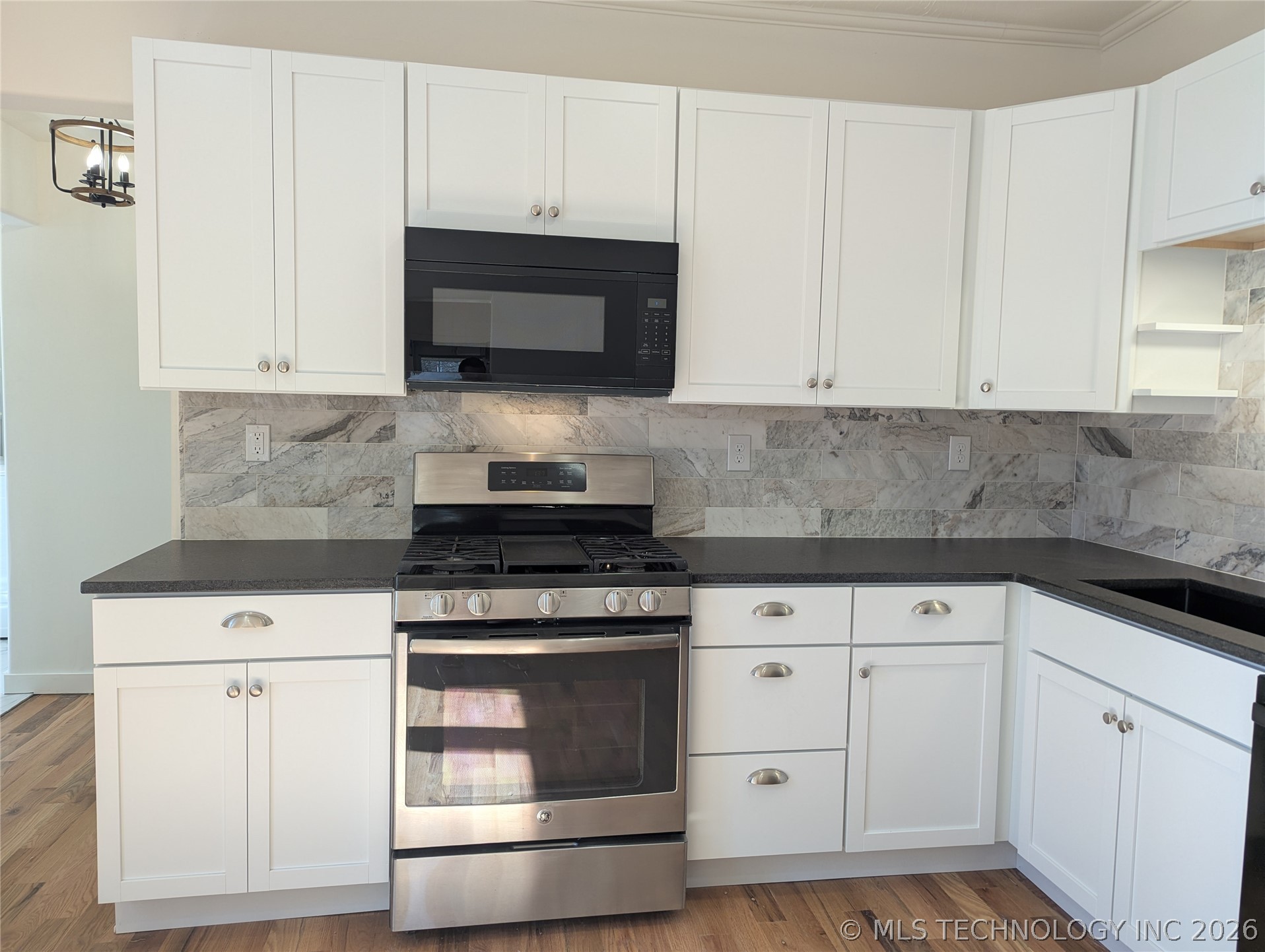 618 S Walnut Street Property Photo 6
