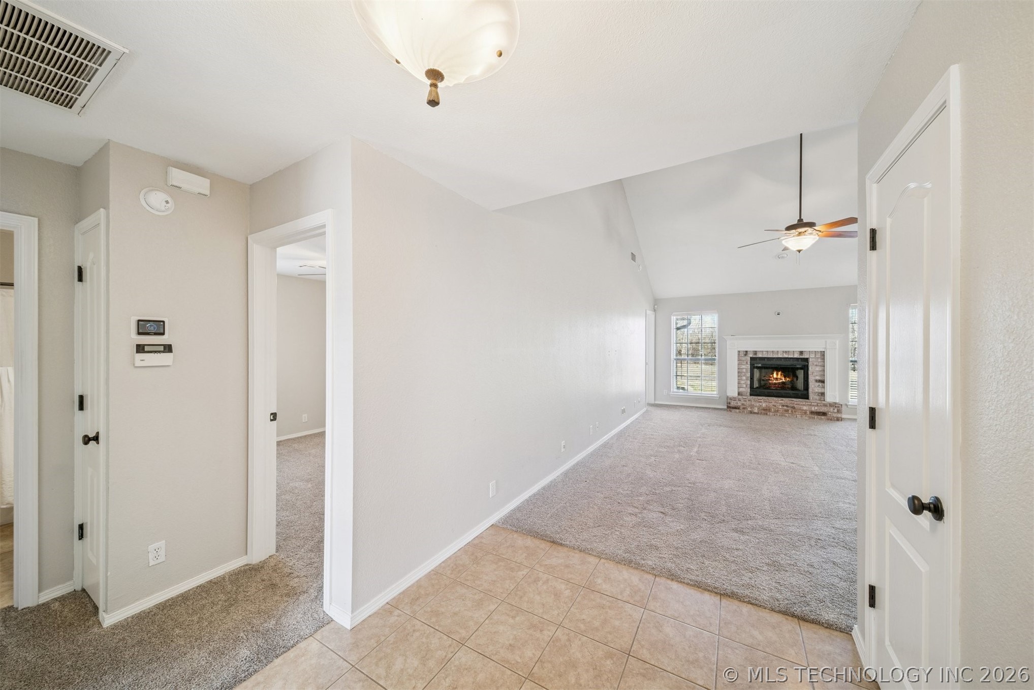 104 E Kansas Street Property Photo 4