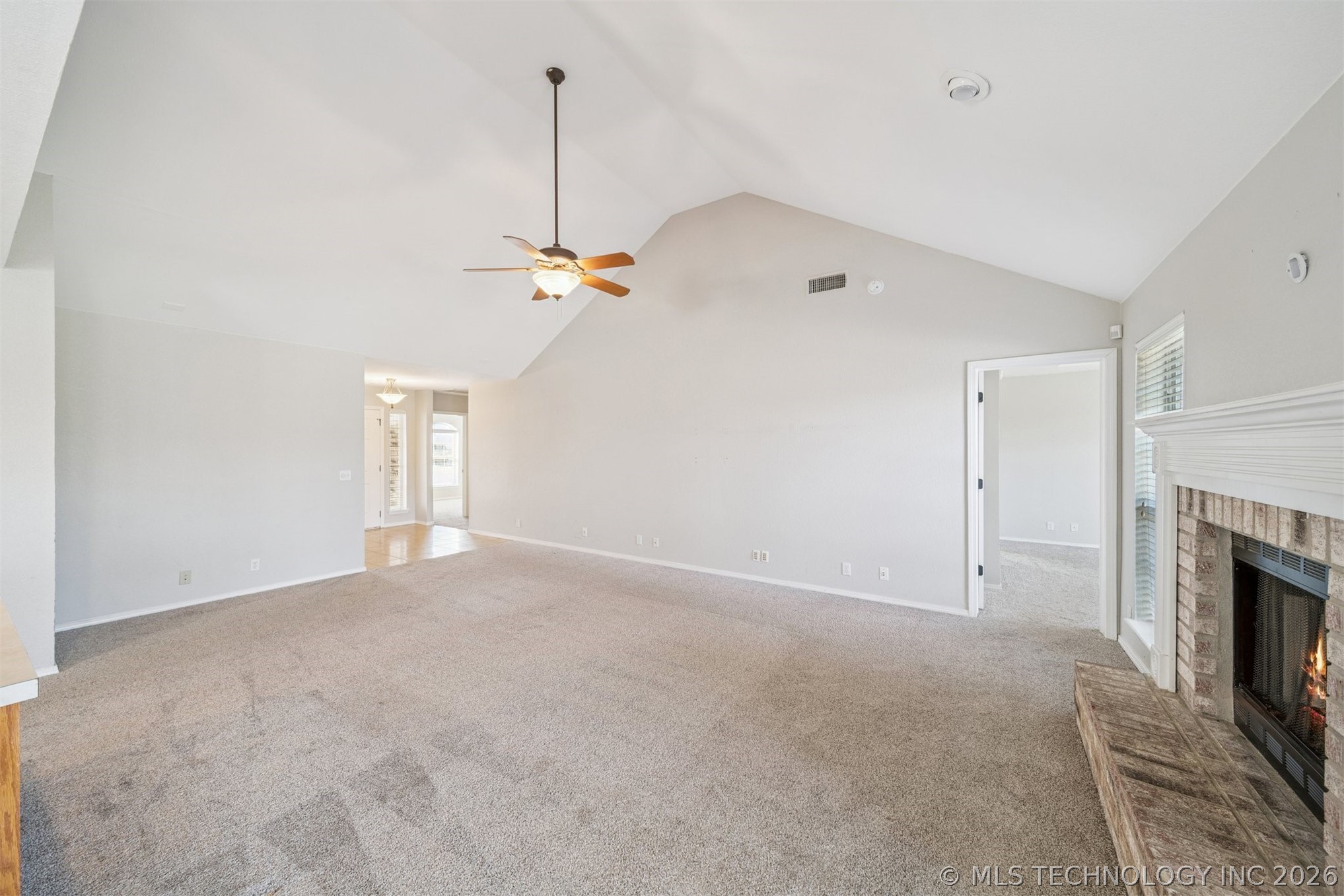 104 E Kansas Street Property Photo 6