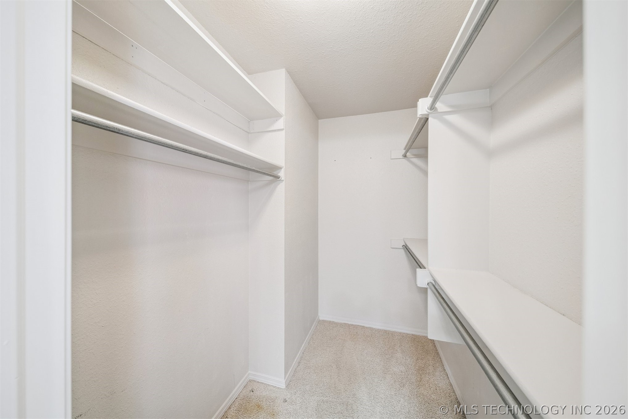104 E Kansas Street Property Photo 23