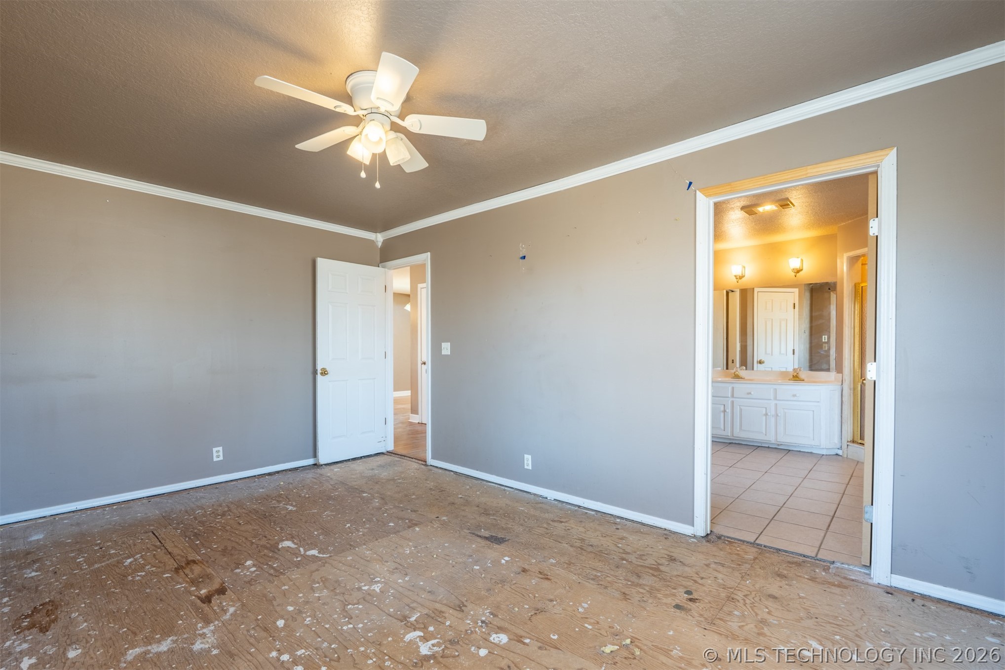 18641 Woodbriar Lane Property Photo 16