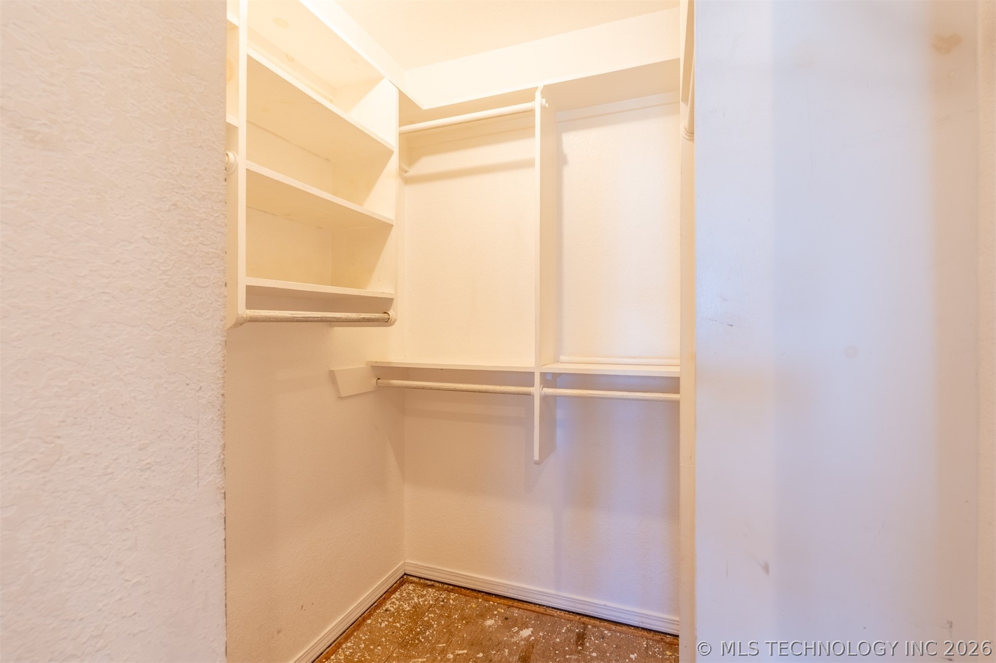 18641 Woodbriar Lane Property Photo 22