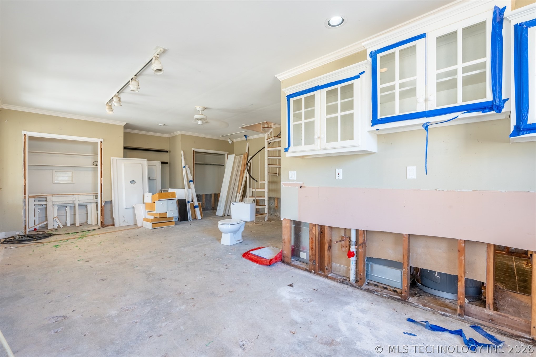 18641 Woodbriar Lane Property Photo 32