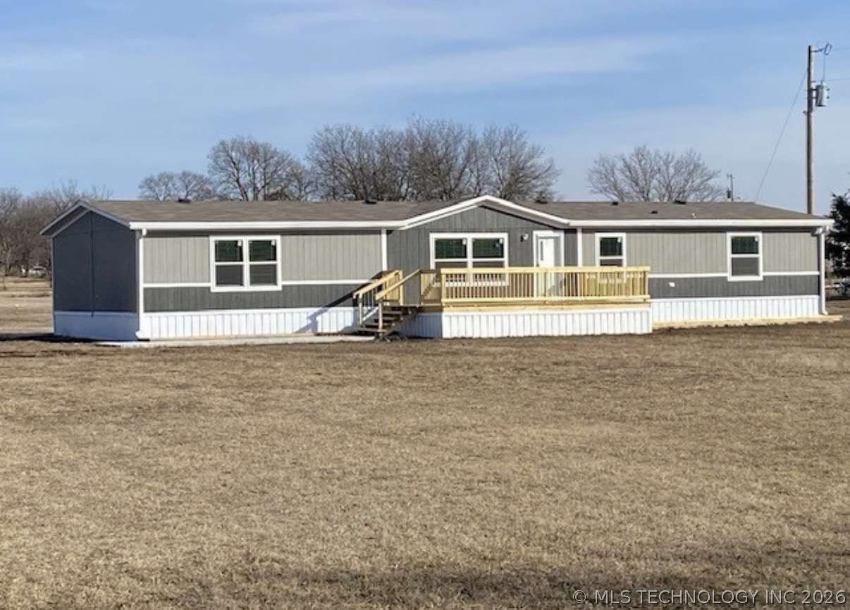 2206 N 184th Road Property Photo 1