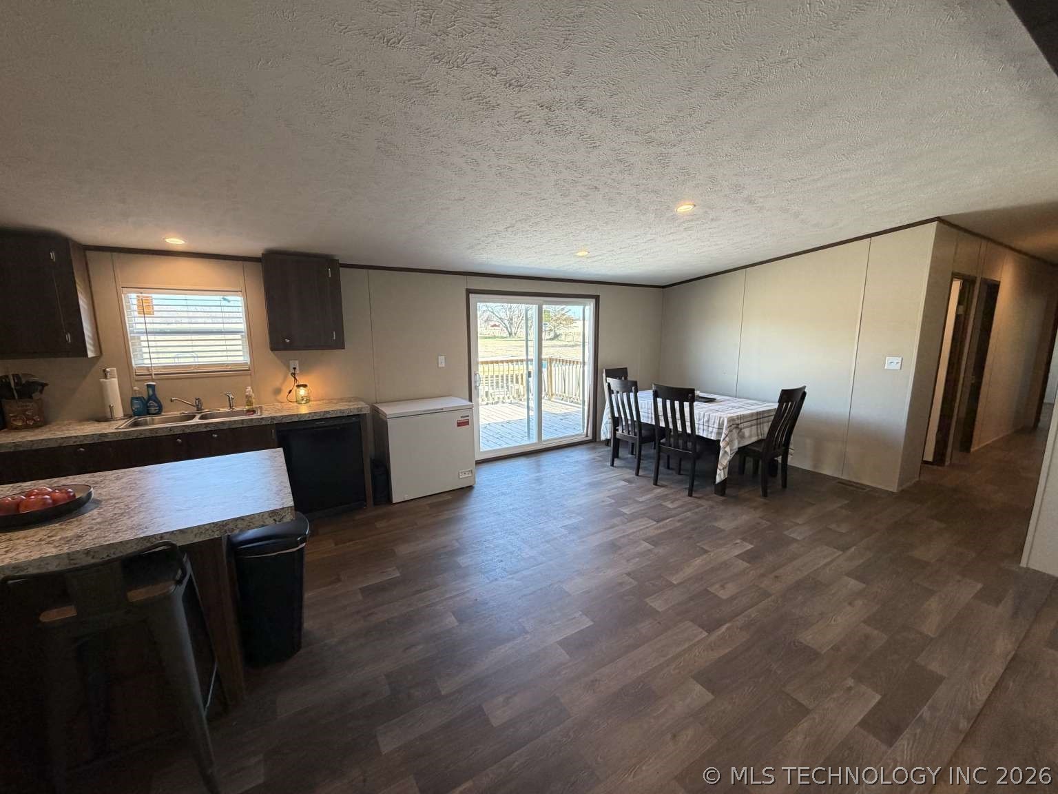 2206 N 184th Road Property Photo 11