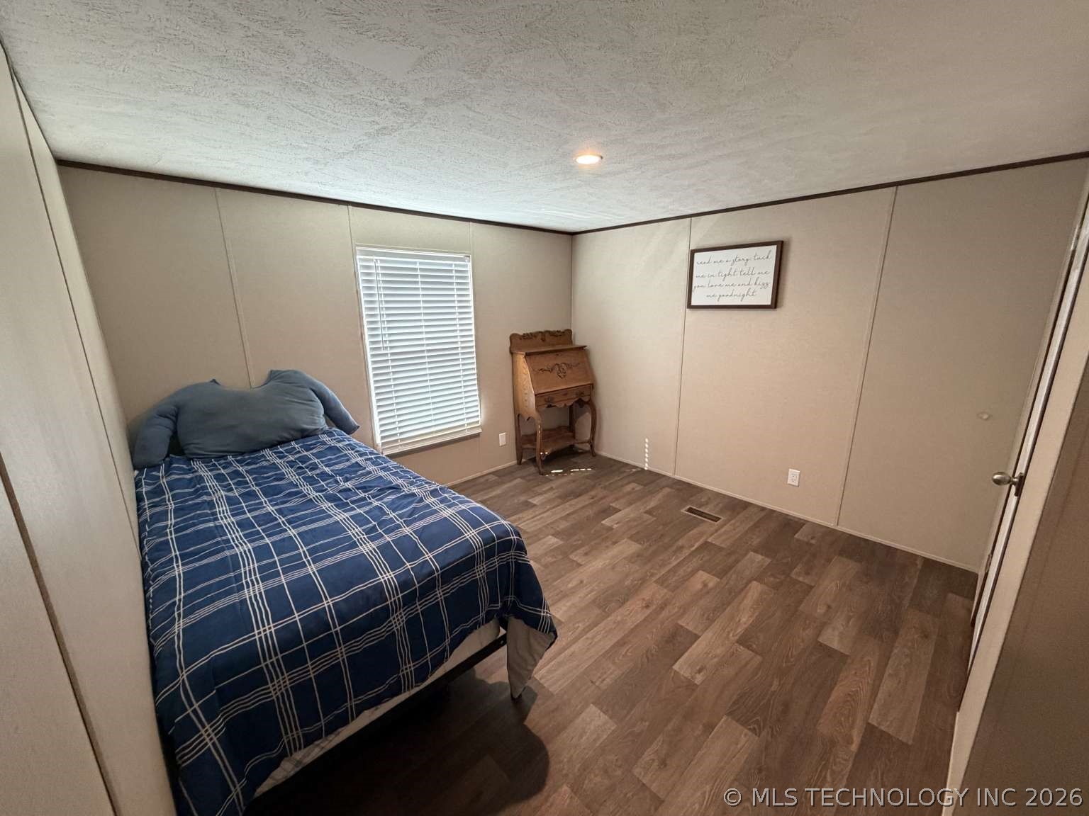 2206 N 184th Road Property Photo 13