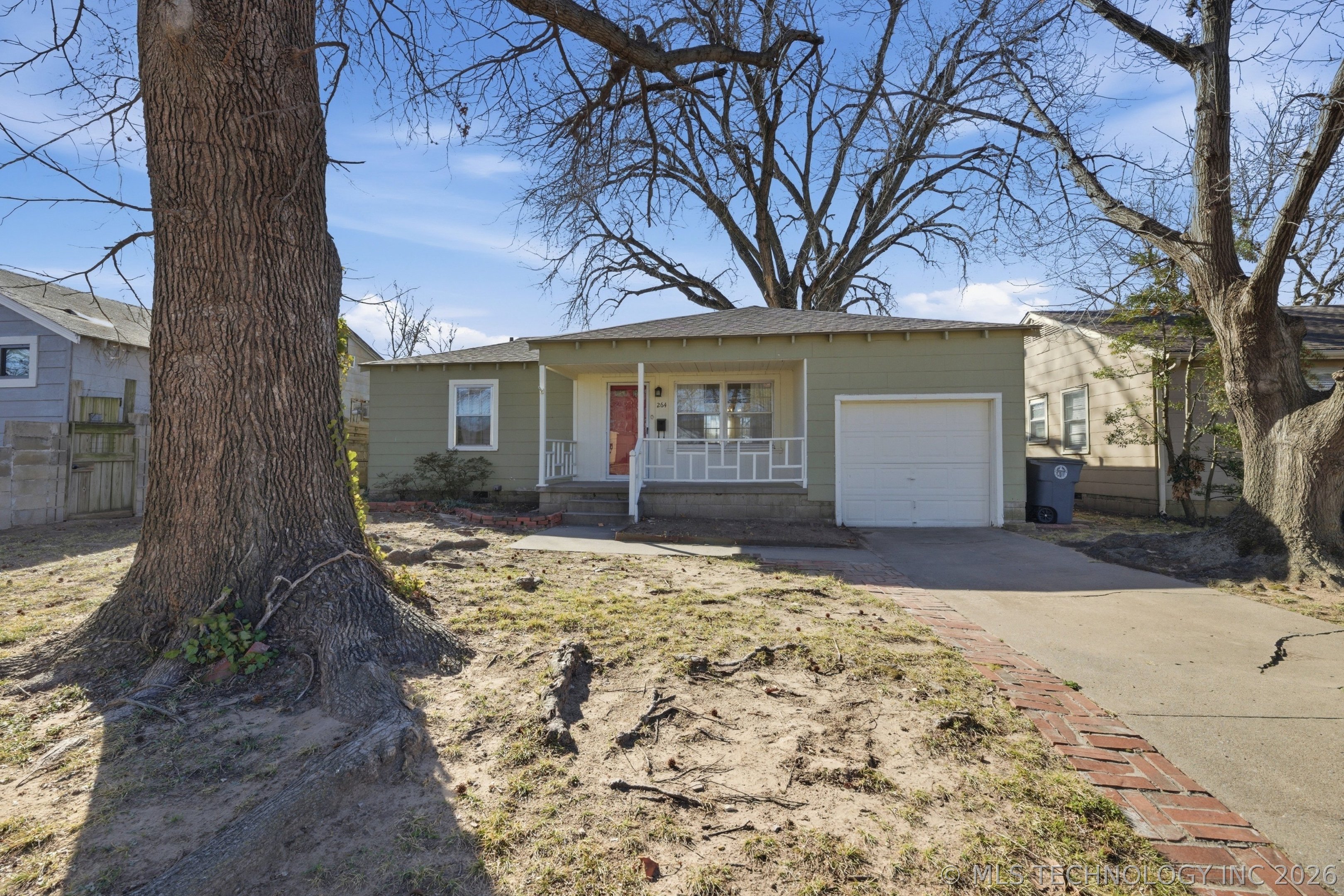 264 E 46th Street Property Photo 1