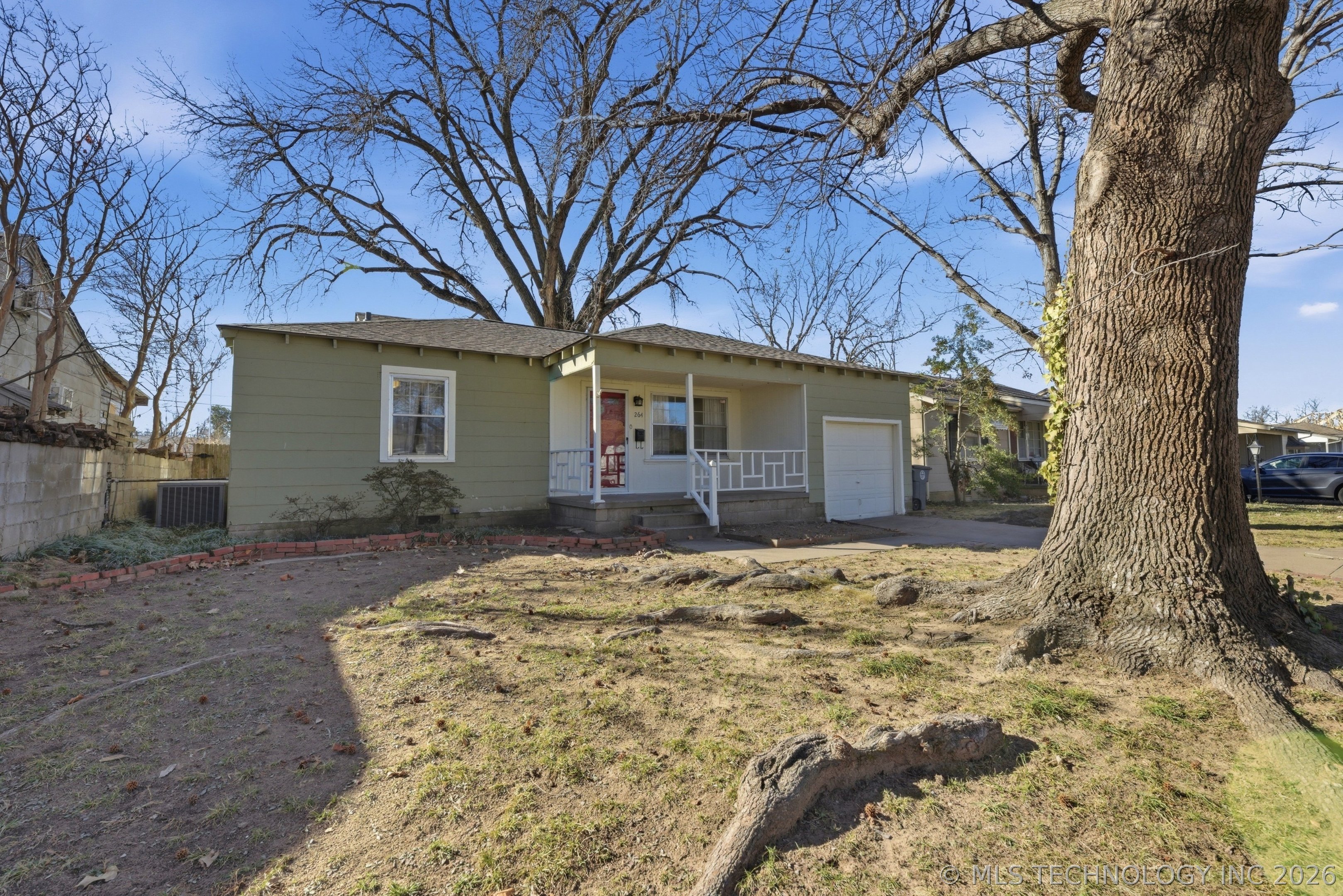 264 E 46th Street Property Photo 2