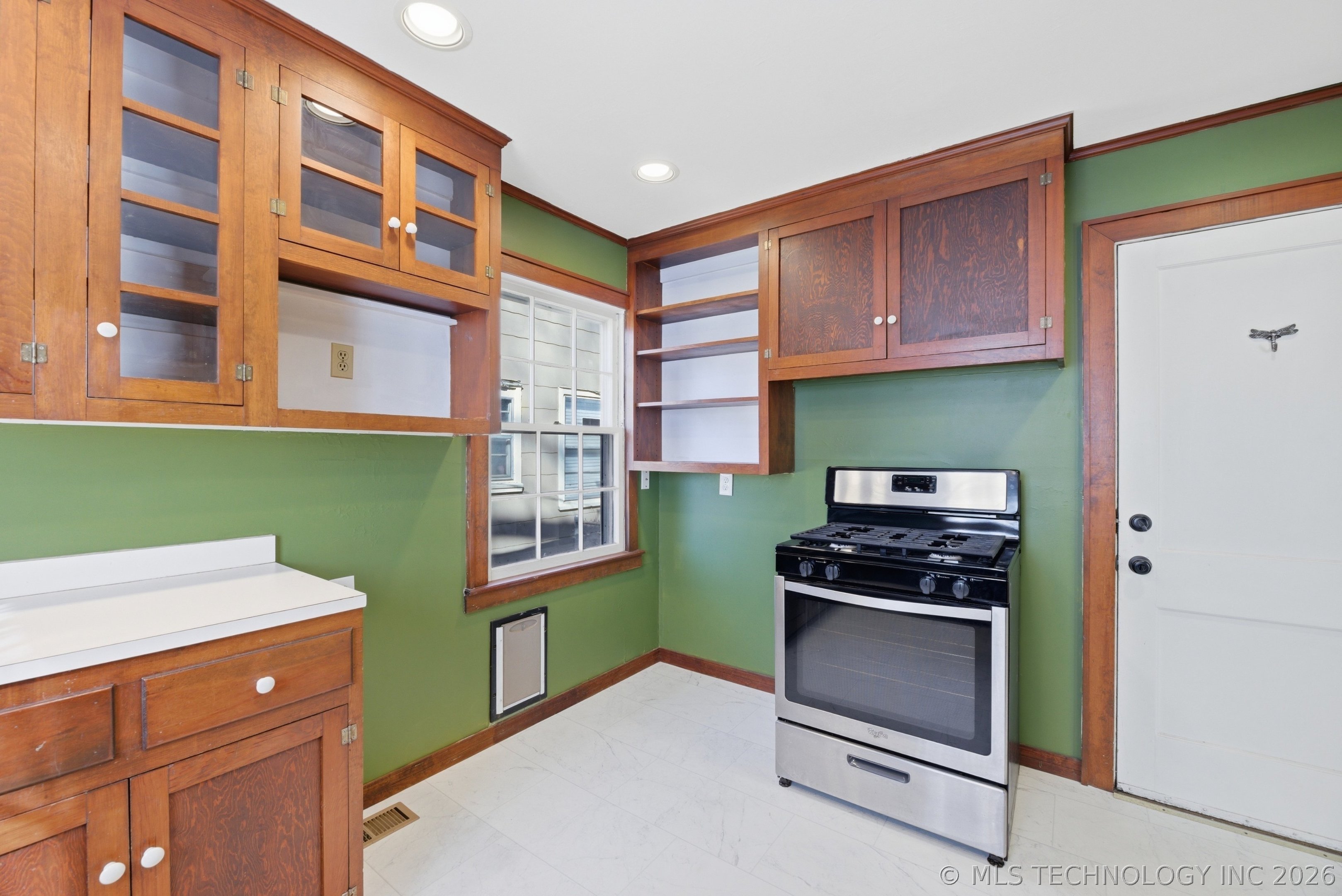 264 E 46th Street Property Photo 14