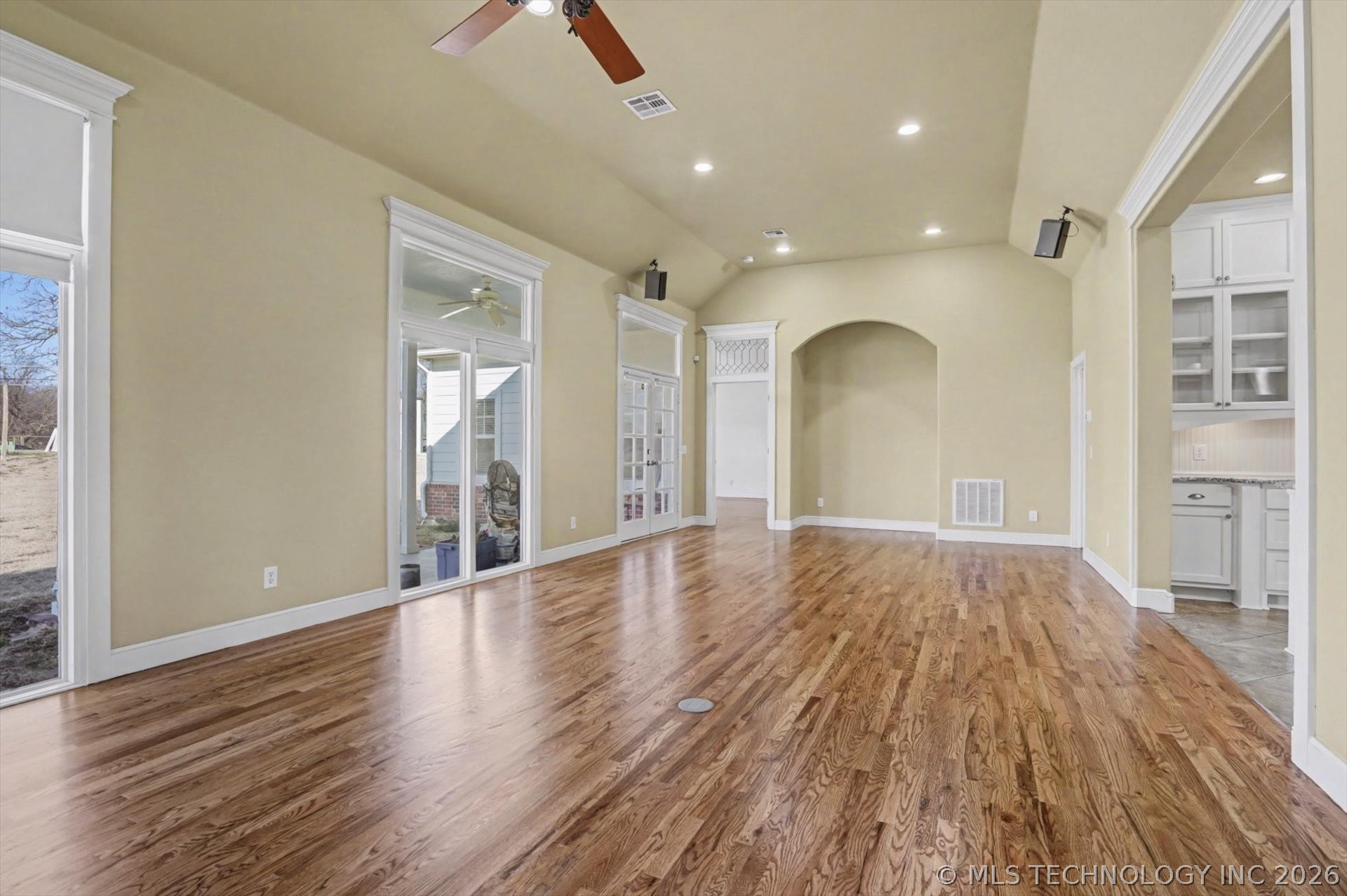 5892 W 33rd Street Property Photo 7