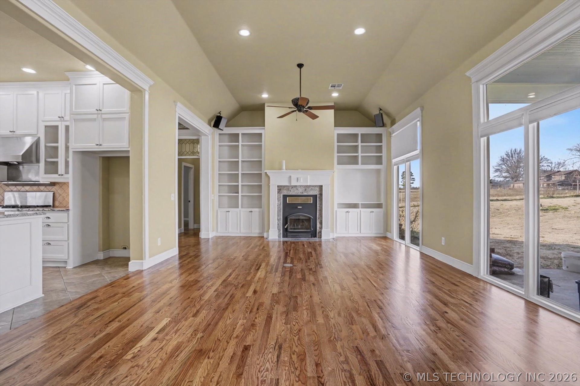 5892 W 33rd Street Property Photo 9