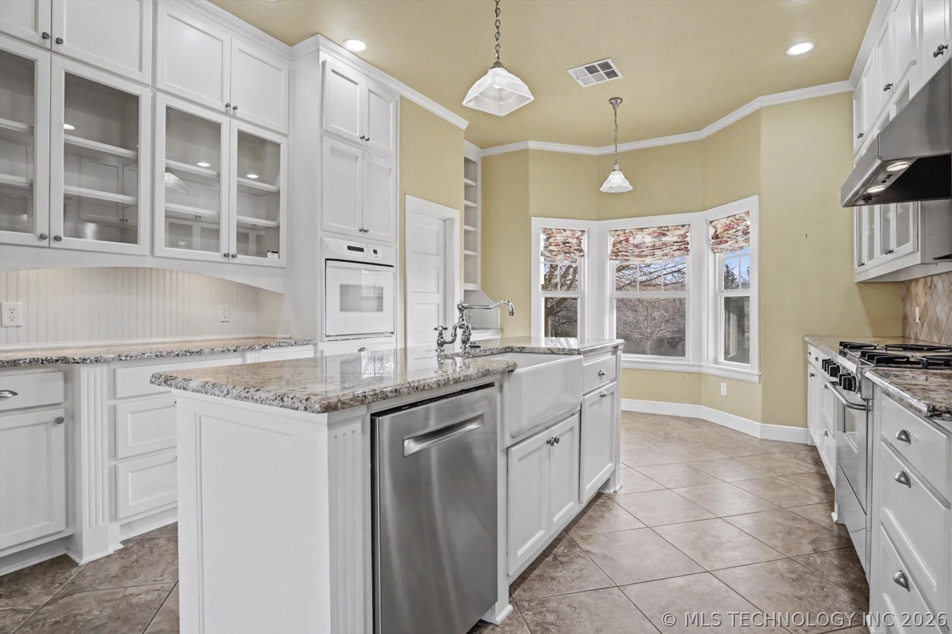 5892 W 33rd Street Property Photo 13